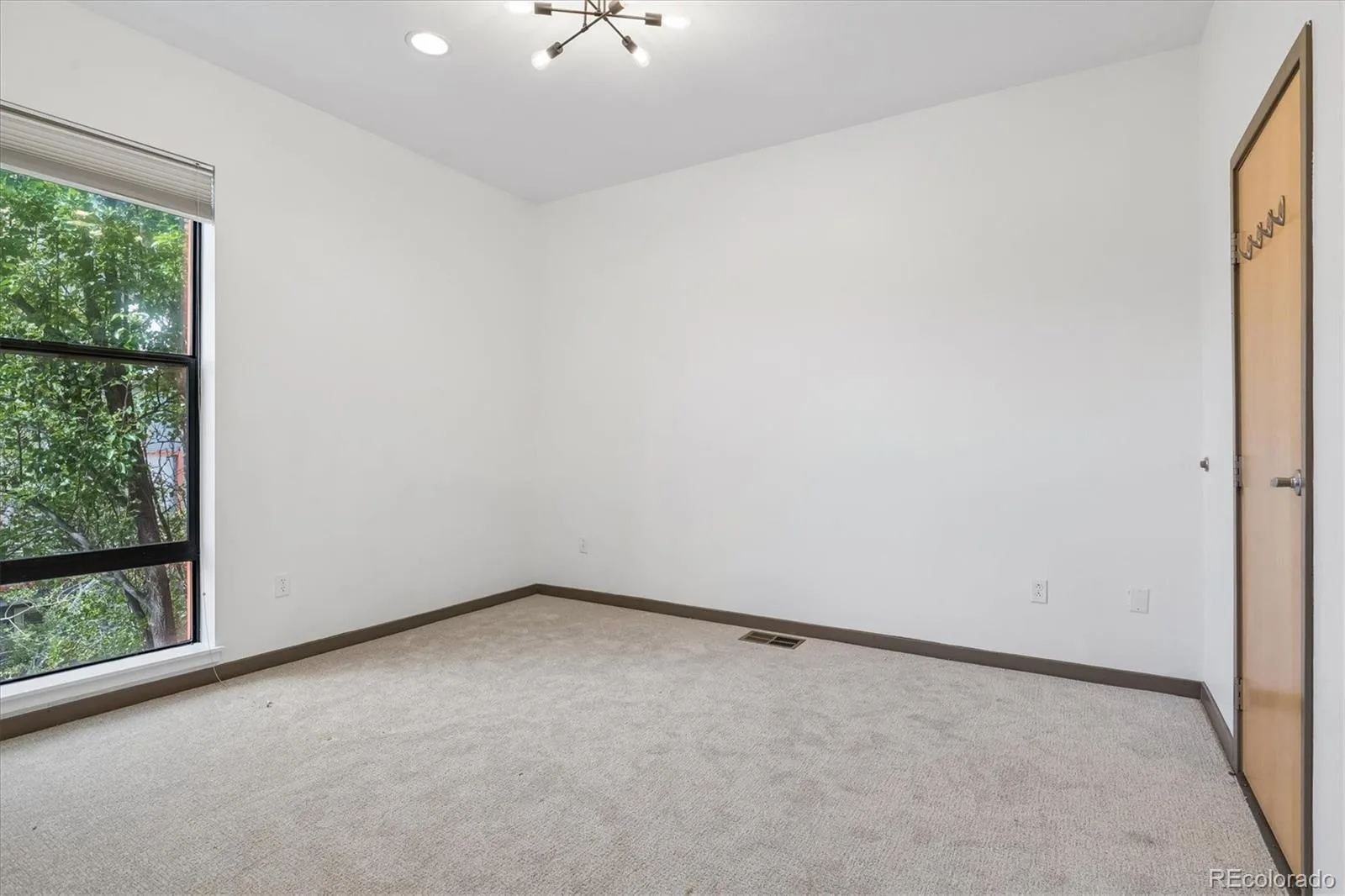 2347 Glenarm Place Denver CO 80205 | MLS #5245260 10212026085651 1600 15