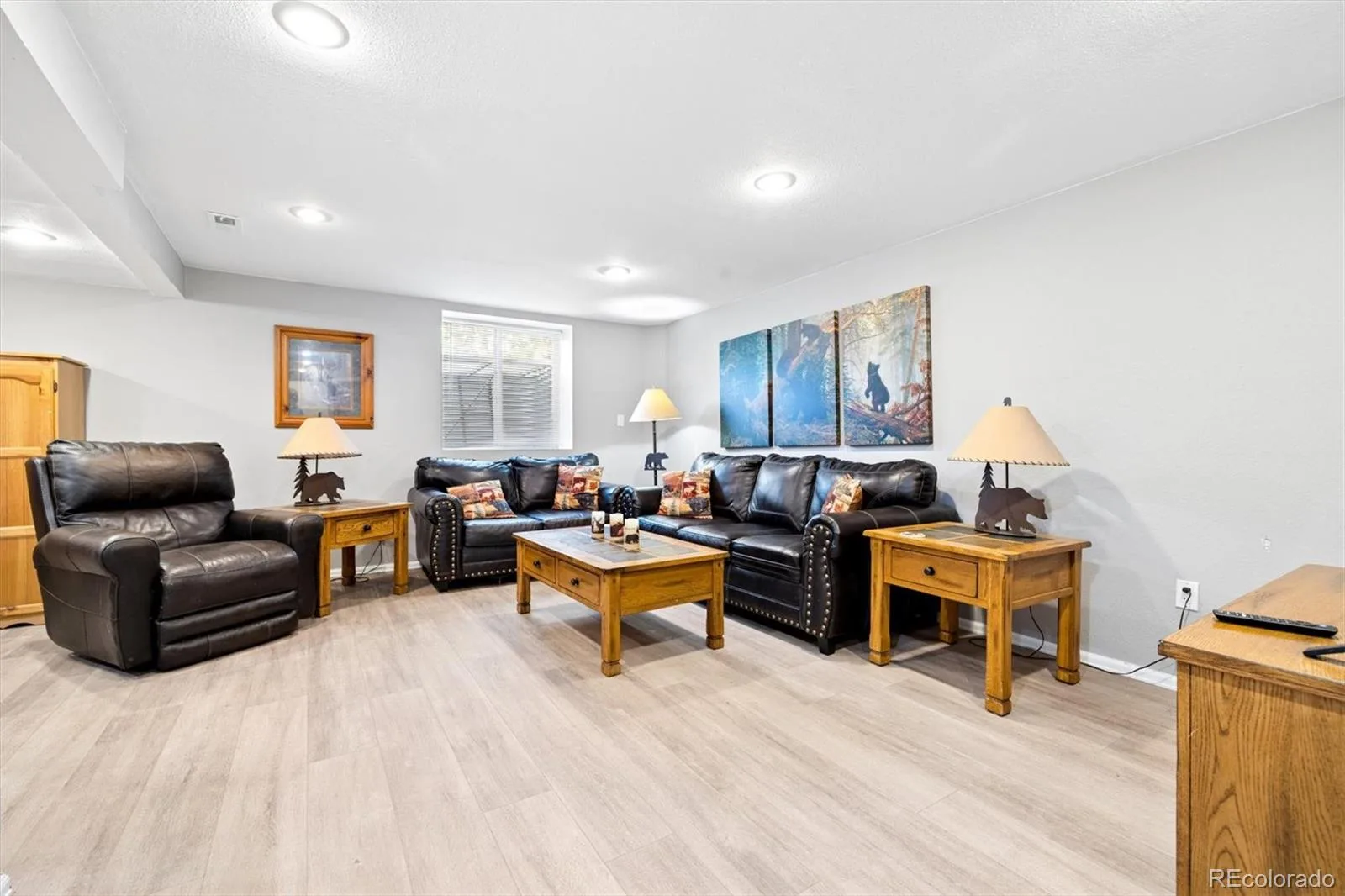 9755 W Morraine Avenue Littleton CO 80127 | MLS #5326555 10212026084352 1600 25
