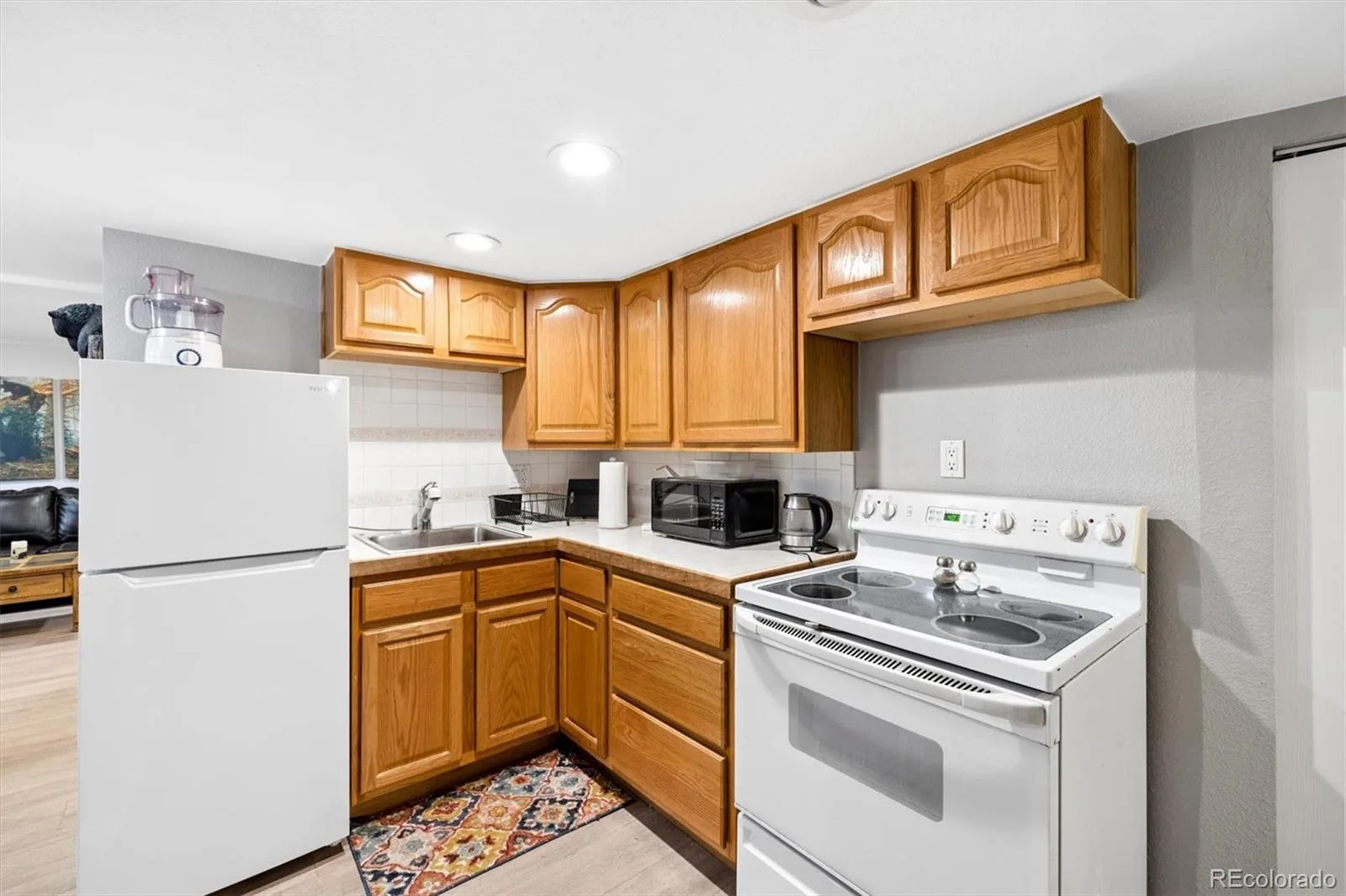 9755 W Morraine Avenue Littleton CO 80127 | MLS #5326555 10212026084352 1600 32