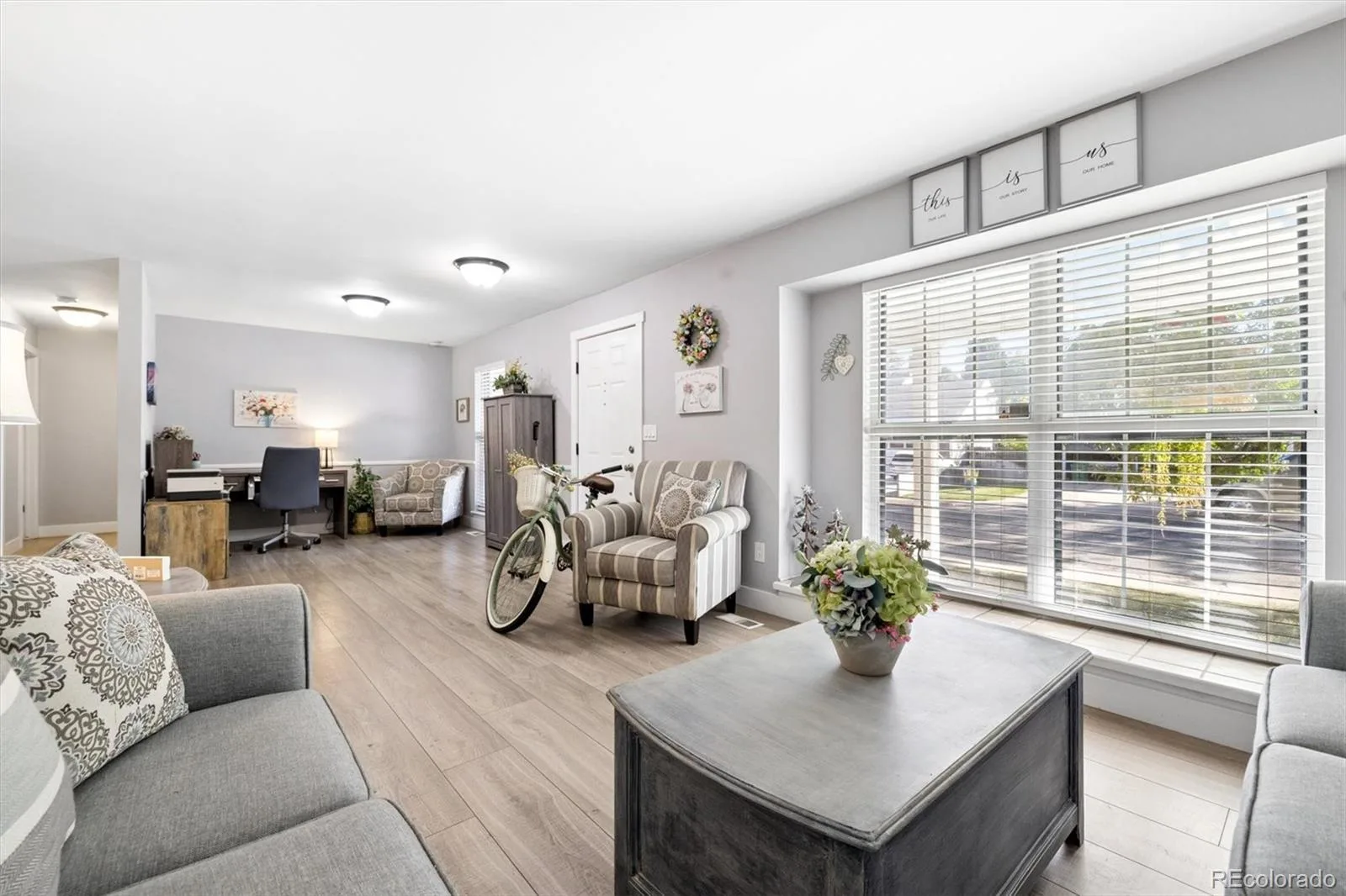 9755 W Morraine Avenue Littleton CO 80127 | MLS #5326555 10212026084352 1600 6