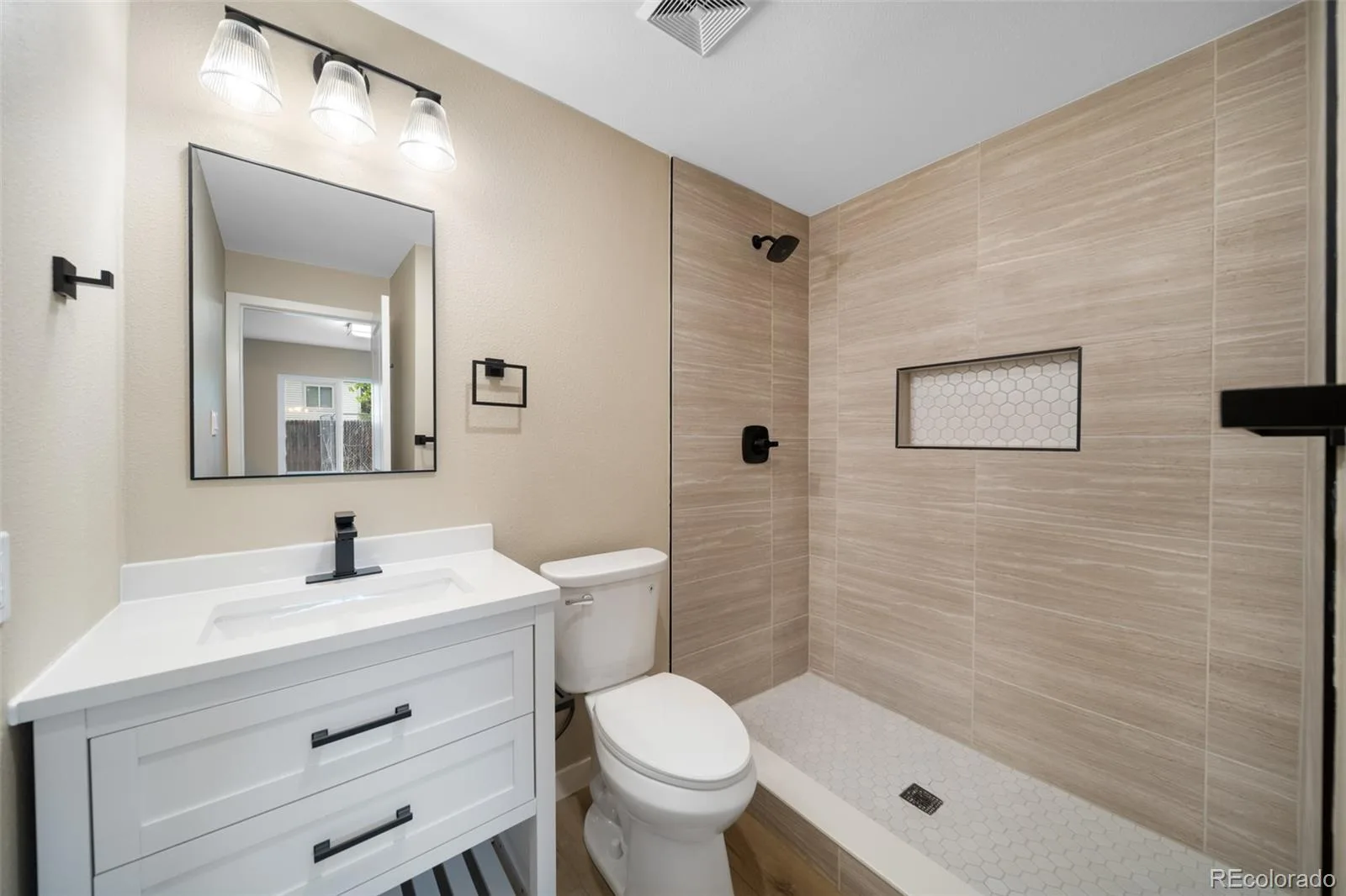11562 Newland Street Broomfield CO 80020 | MLS #5382539 10212026083418 1600 17