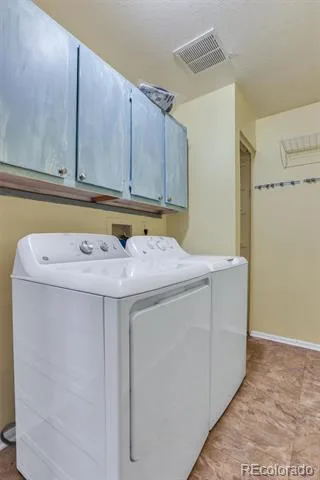 10212026194150 320 21