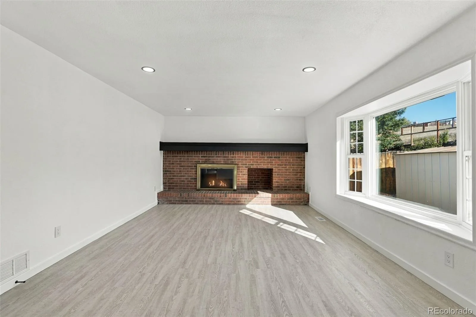 3224 W 11th Avenue Drive Broomfield CO 80020 | MLS #8580163 10212026164748 1600 12