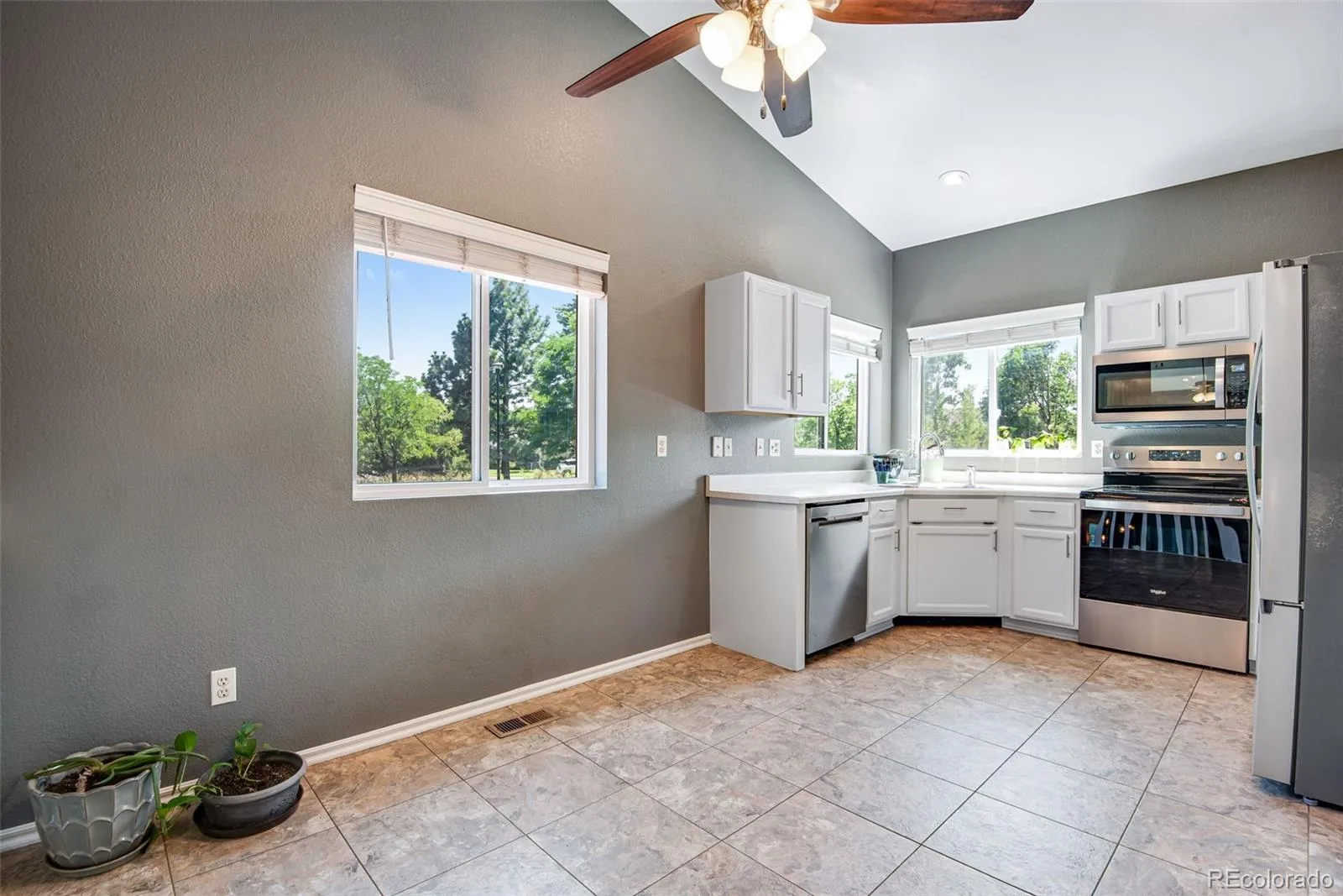 11734 Elizabeth Circle Thornton CO 80233 | MLS #8816230 10212026175622 1600 2