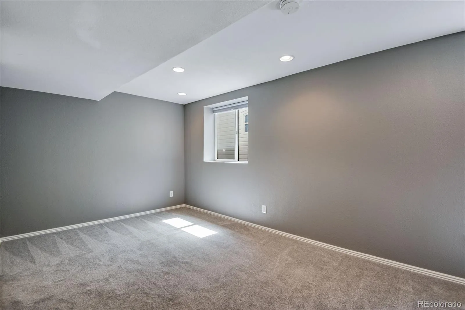 11734 Elizabeth Circle Thornton CO 80233 | MLS #8816230 10212026175622 1600 31