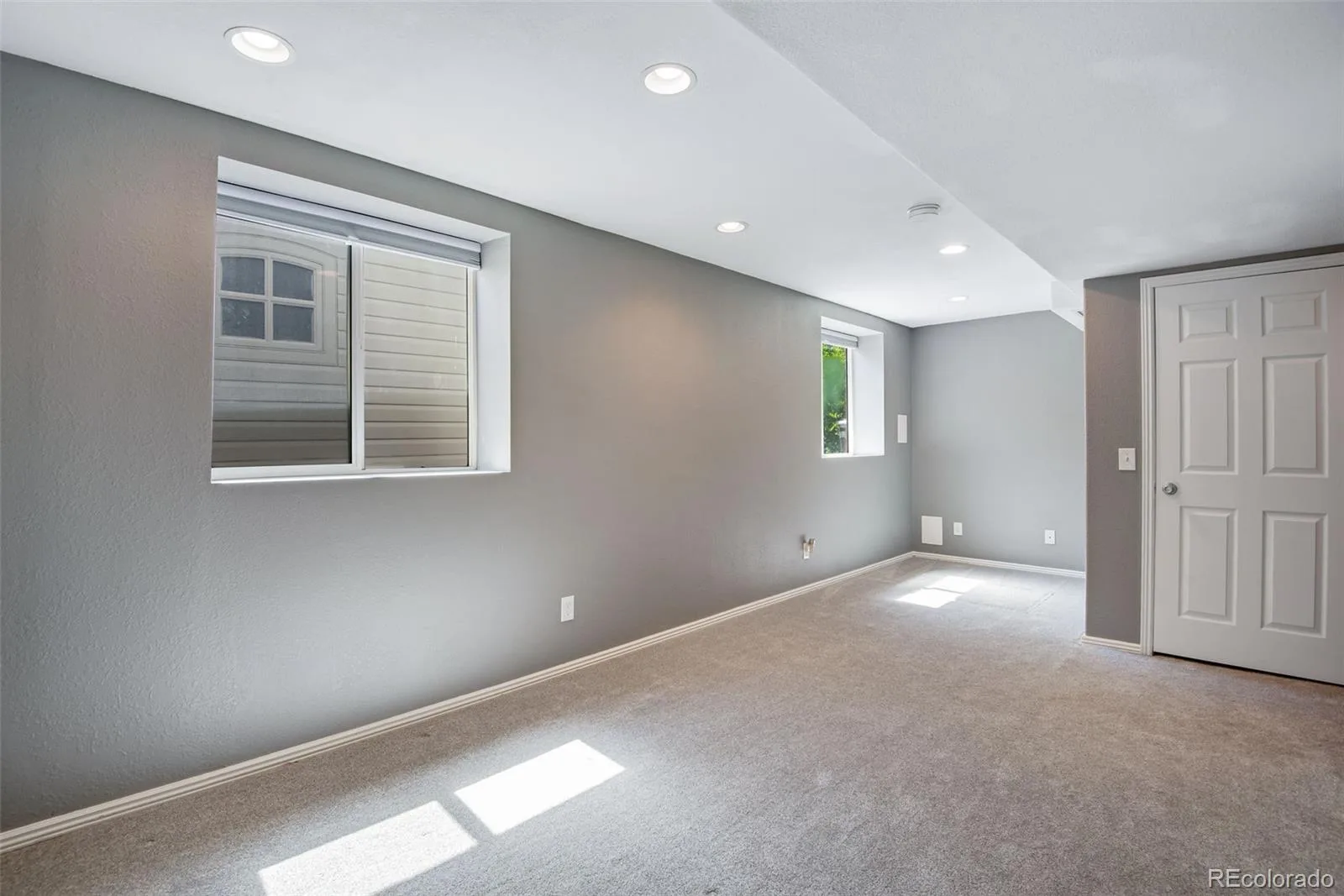 11734 Elizabeth Circle Thornton CO 80233 | MLS #8816230 10212026175622 1600 32