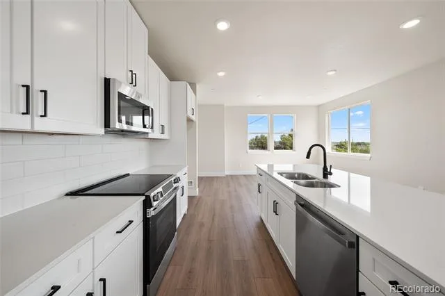 2894 W 56th Avenue Denver CO 80221 | MLS #8936091 10212026151305 640 17
