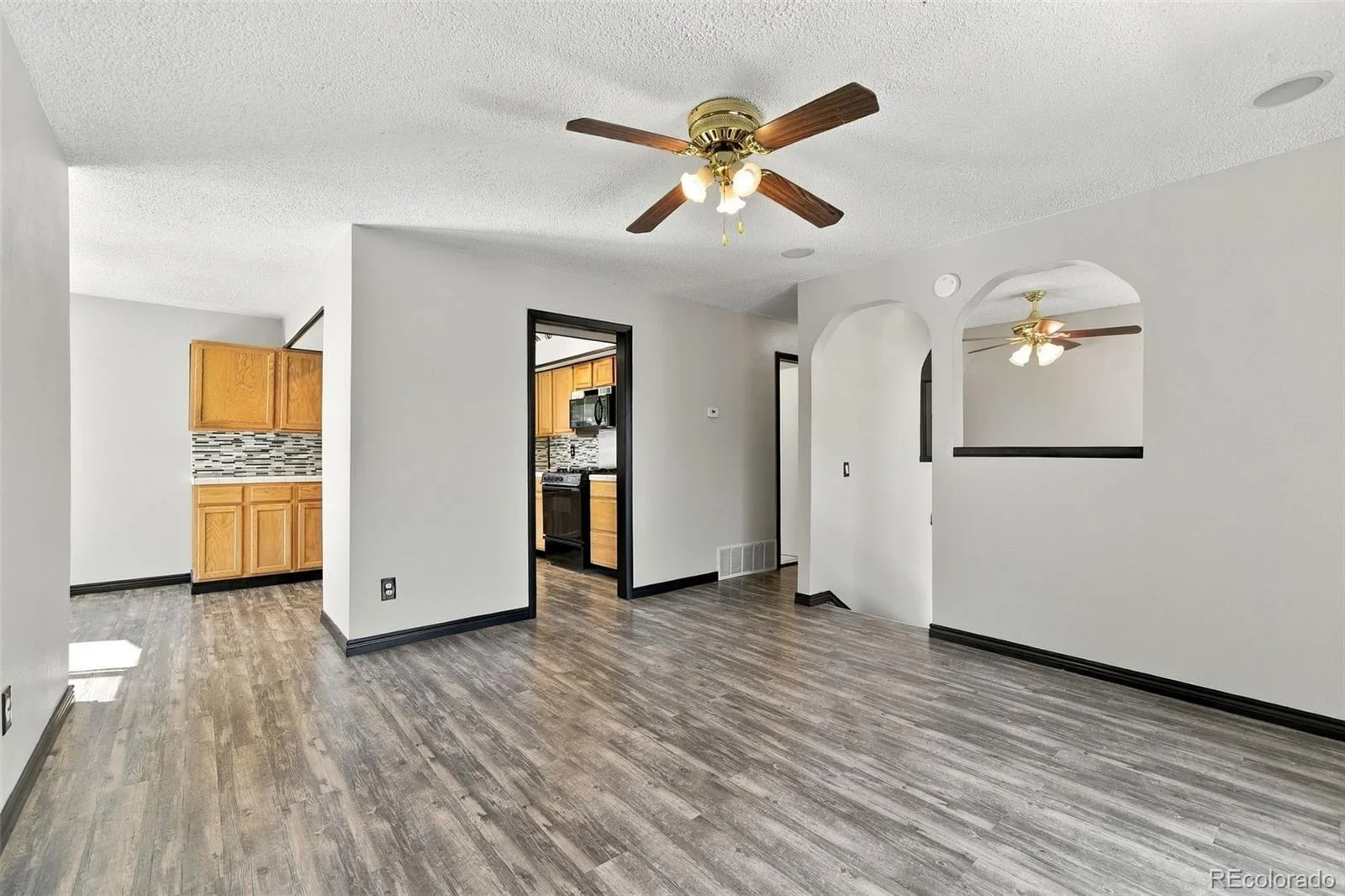 13055 Hazel Court Broomfield CO 80020 | MLS #8981394 10212026152130 1600 2