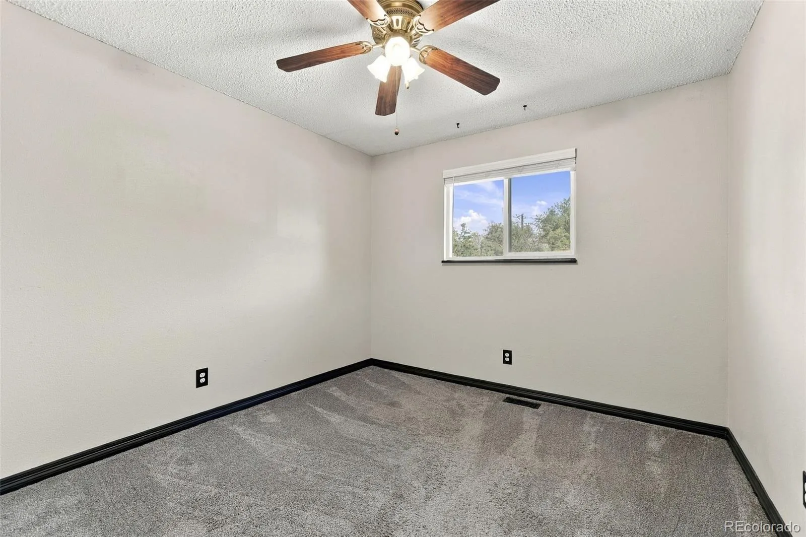 13055 Hazel Court Broomfield CO 80020 | MLS #8981394 10212026152130 1600 9