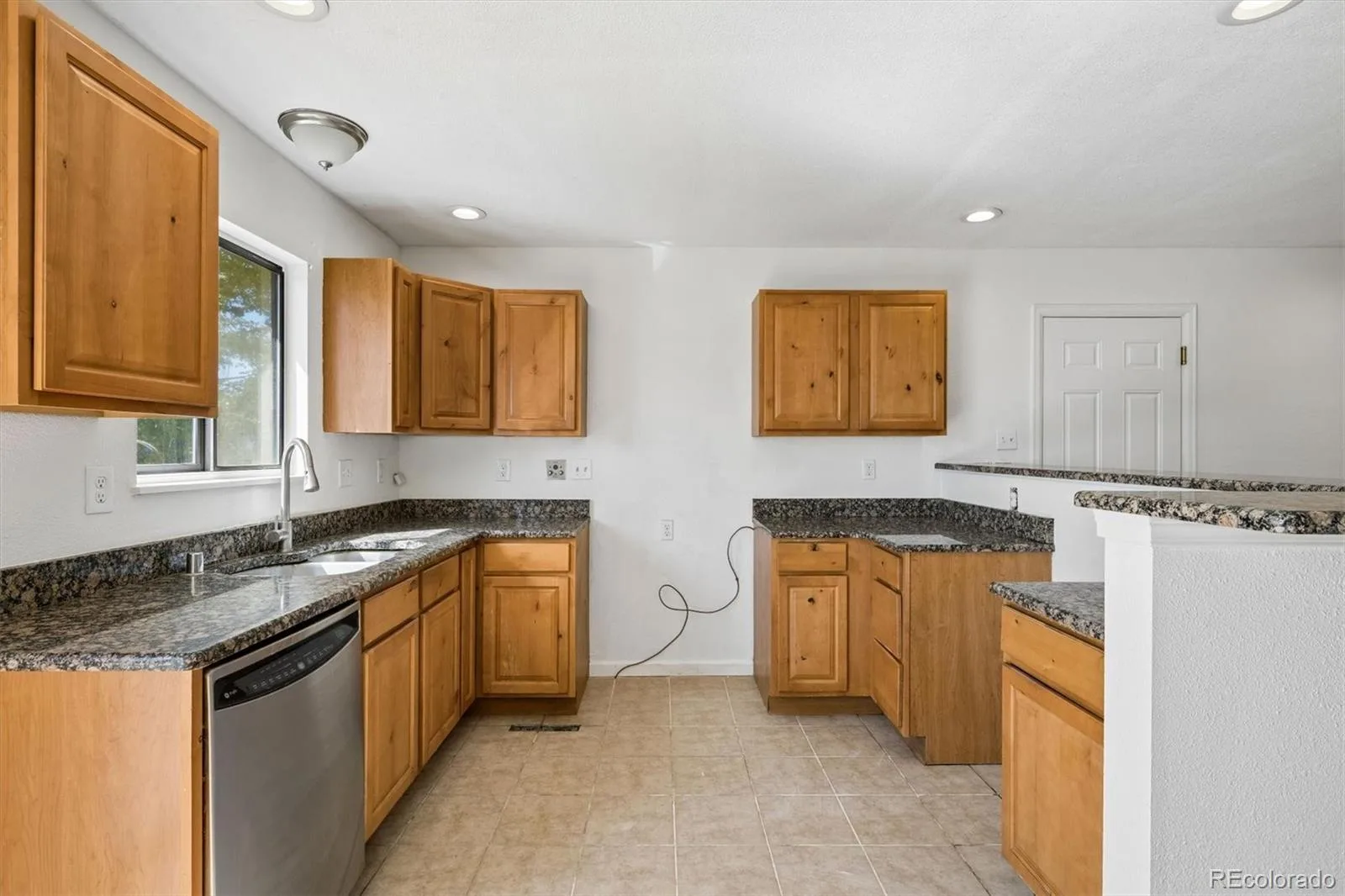 1858 E 98th Avenue Thornton CO 80229 | MLS #9040916 10212026133049 1600 7