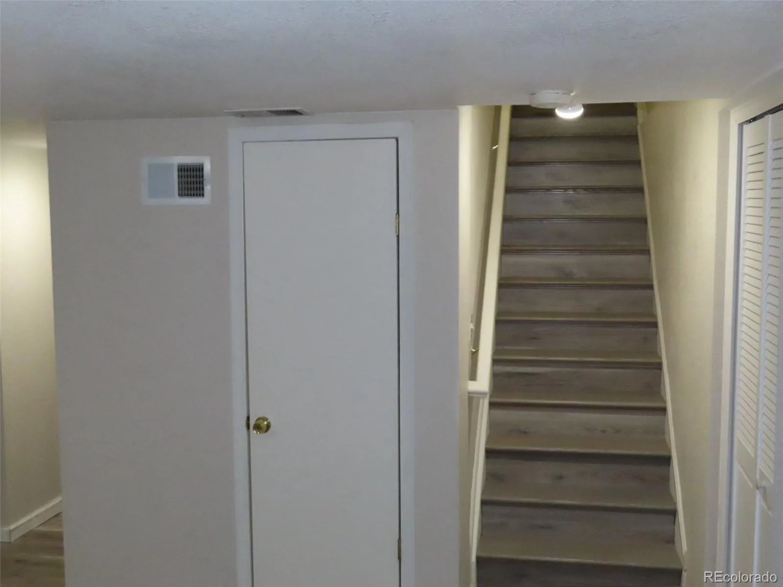 8468 Kalamath Court Federal Heights CO 80260 | MLS #9229524 10212026133837 1600 22