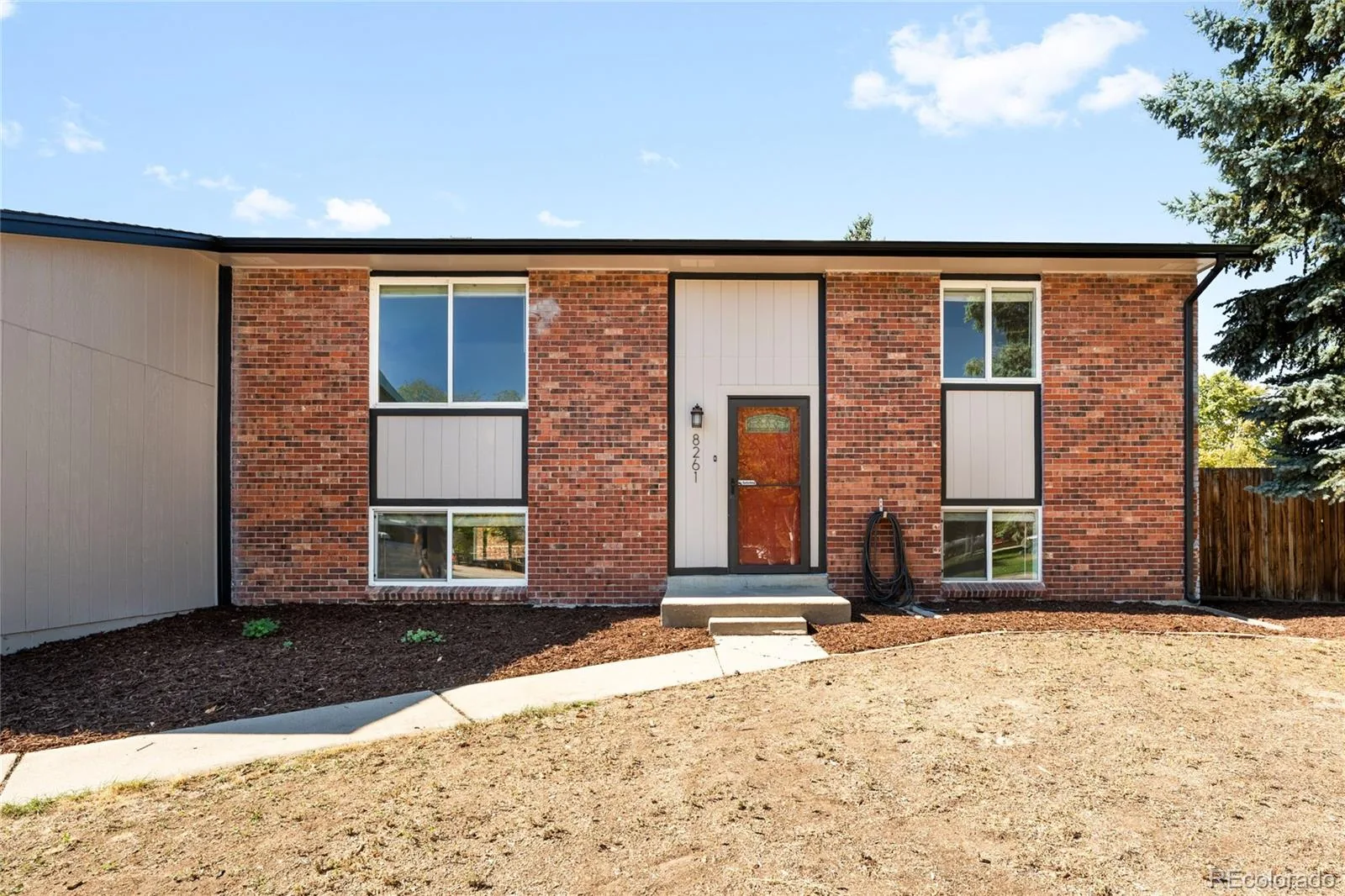8261 W Pomona Drive Arvada CO 80005 | MLS #9306829 10212026123259 1600 1