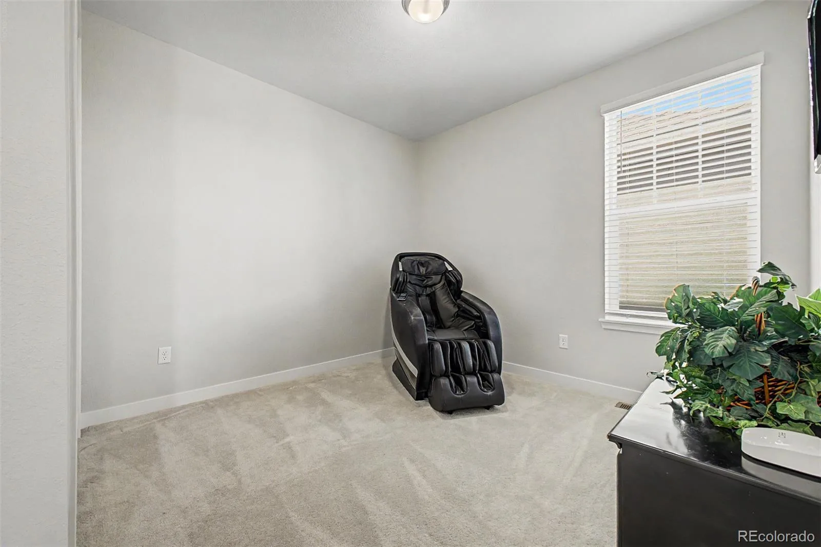 15375 Willow Street Thornton CO 80602 | MLS #9472663 10212026123531 1600 23