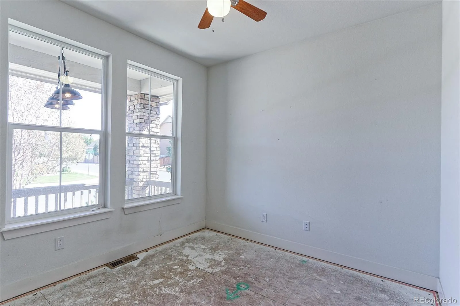 15865 Josephine E Circle Thornton CO 80602 | MLS #9702260 10212026115441 1600 14