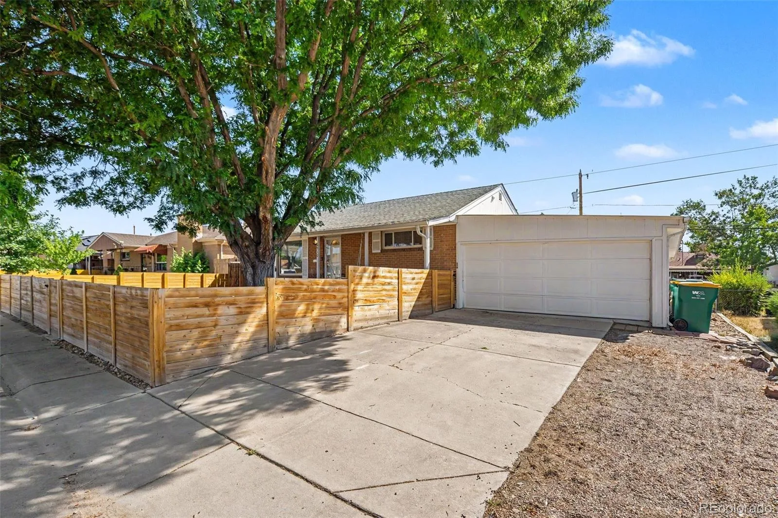 6910 Ruth Way Denver CO 80221 | MLS #9746985 10212026120555 1600 38