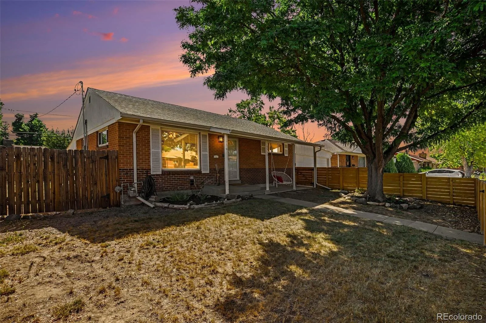 6910 Ruth Way Denver CO 80221 | MLS #9746985 10212026120555 1600 40