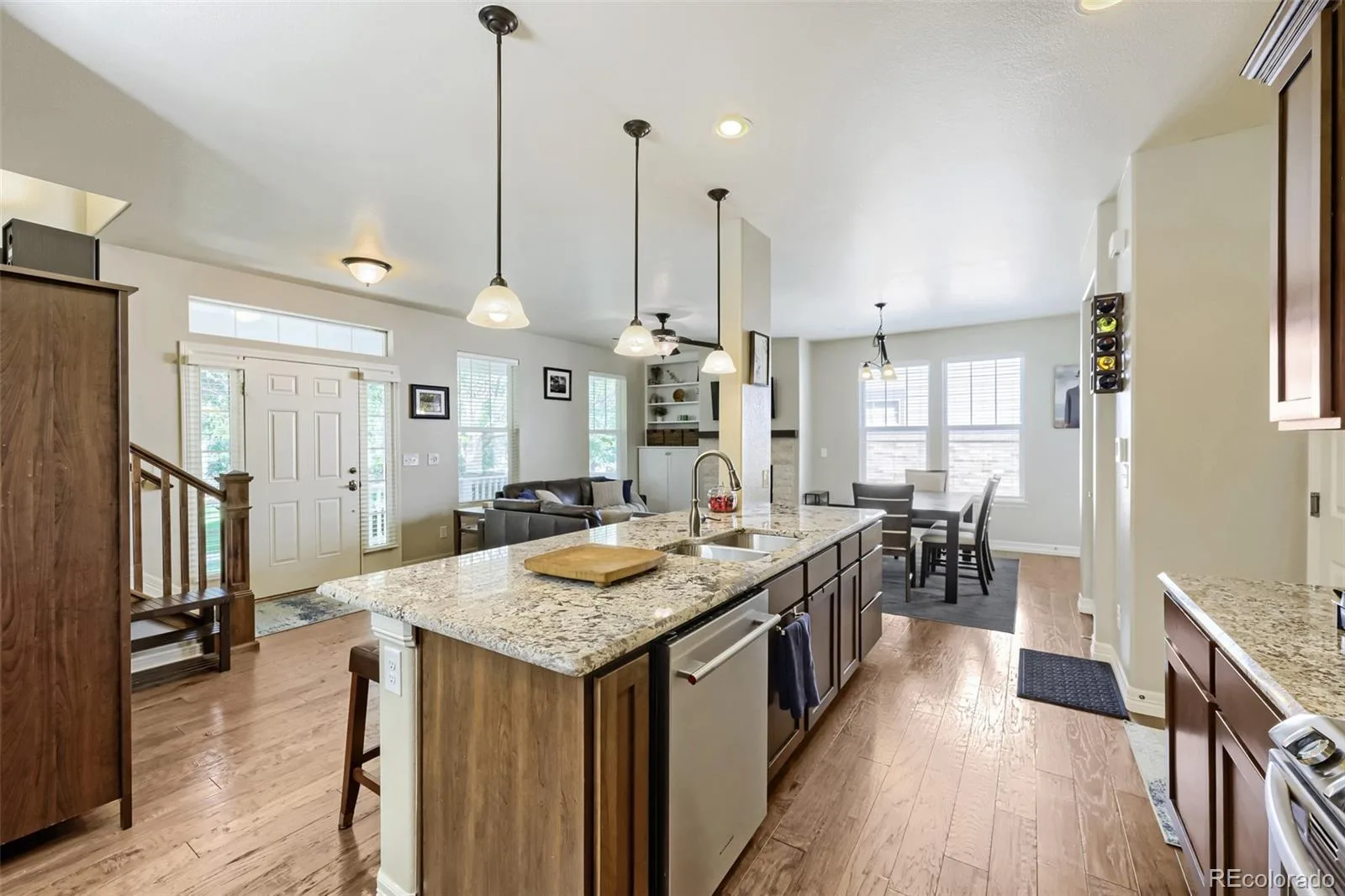 9543 Gray Court Westminster CO 80031 | MLS #9836315 10212026112020 1600 5