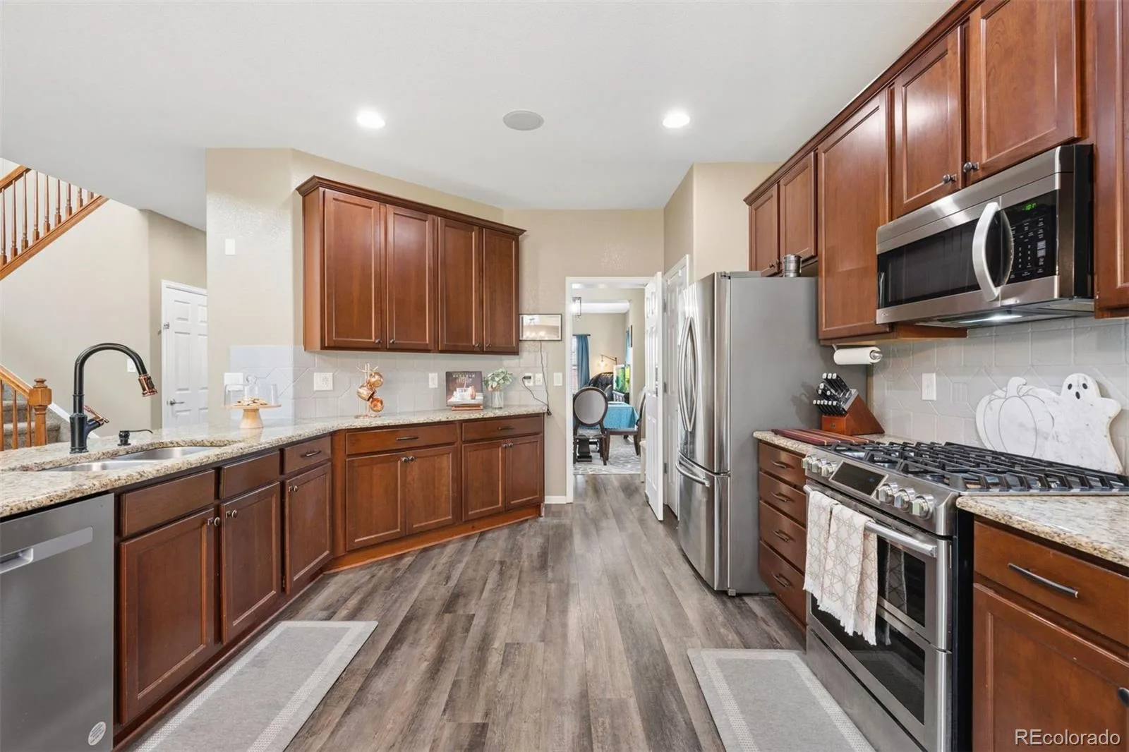 15122 Fillmore Way Thornton CO 80602 | MLS #9858911 10212026112940 1600 12