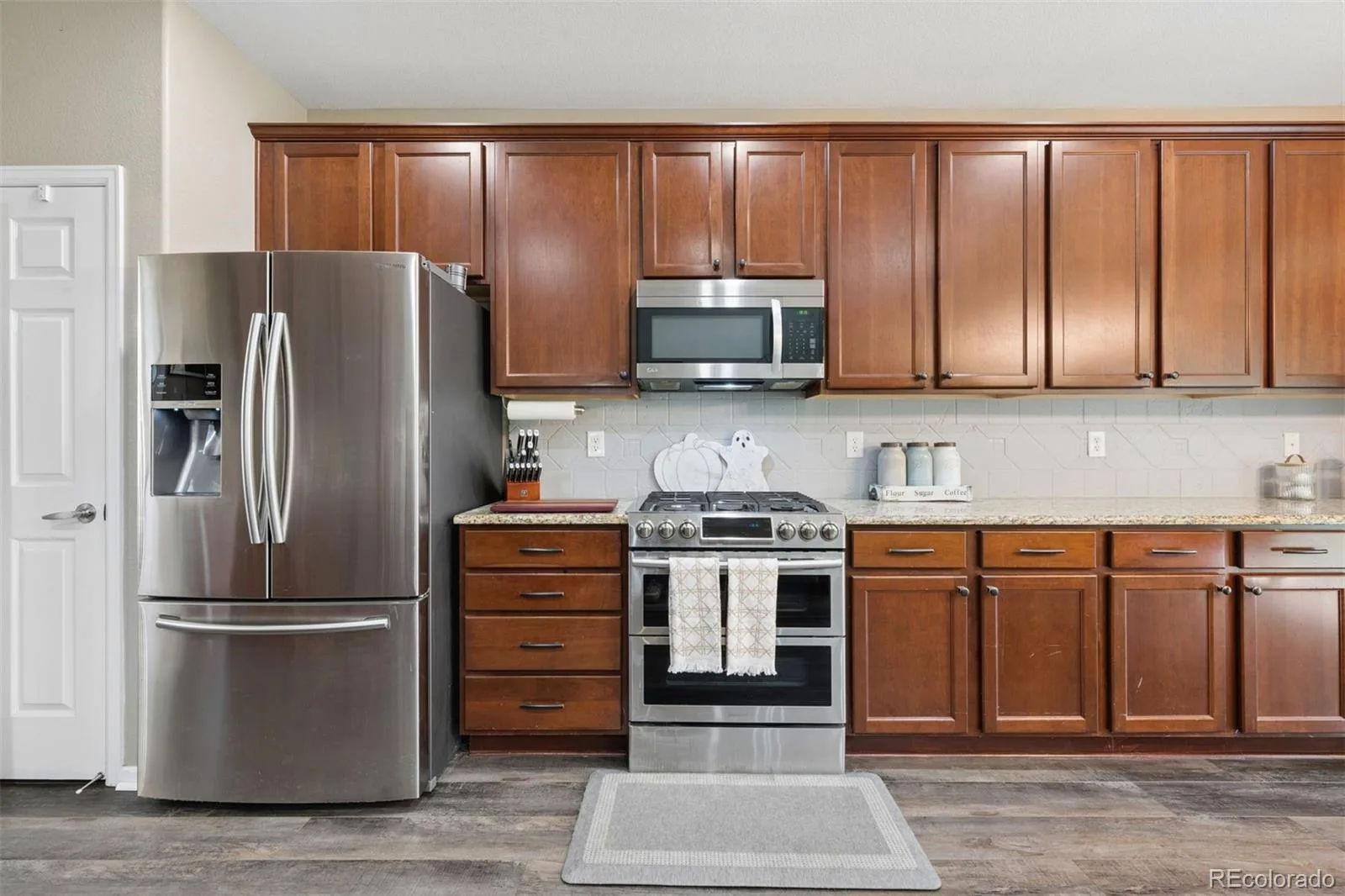 15122 Fillmore Way Thornton CO 80602 | MLS #9858911 10212026112940 1600 13