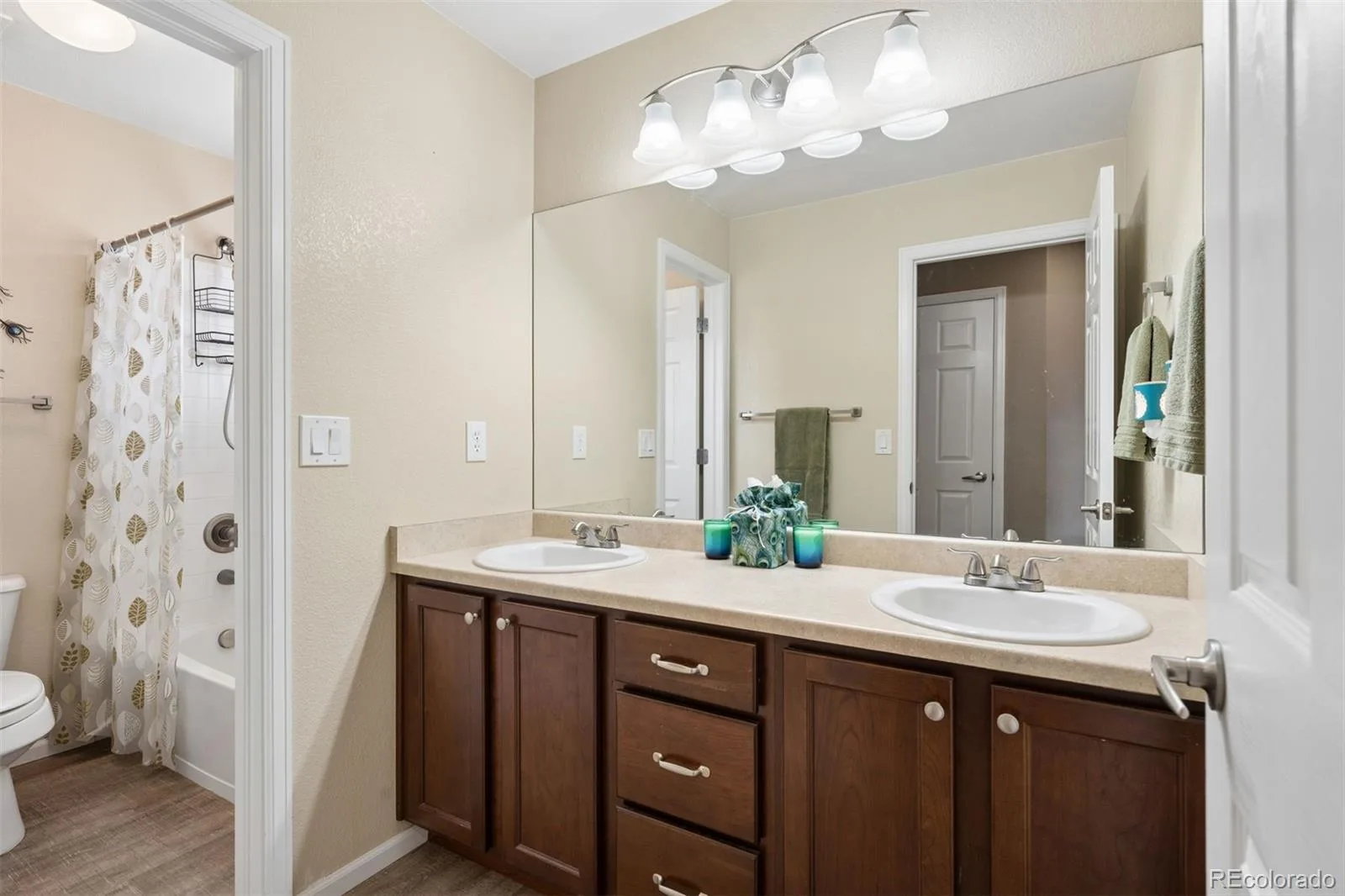 15122 Fillmore Way Thornton CO 80602 | MLS #9858911 10212026112940 1600 26