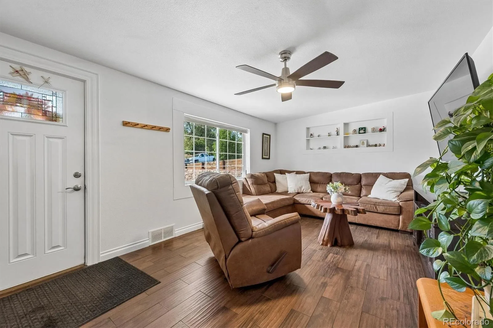 946 Raleigh Street Denver CO 80204 | MLS #9984103 10212026112231 1600 2