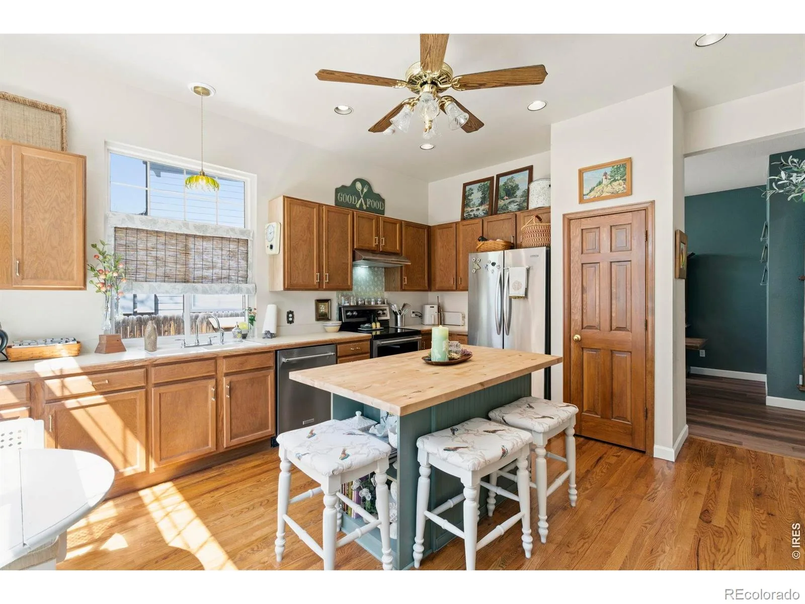 9837 Grove Circle Westminster CO 80031 | MLS #IR1068227 10202026052632 1600 25
