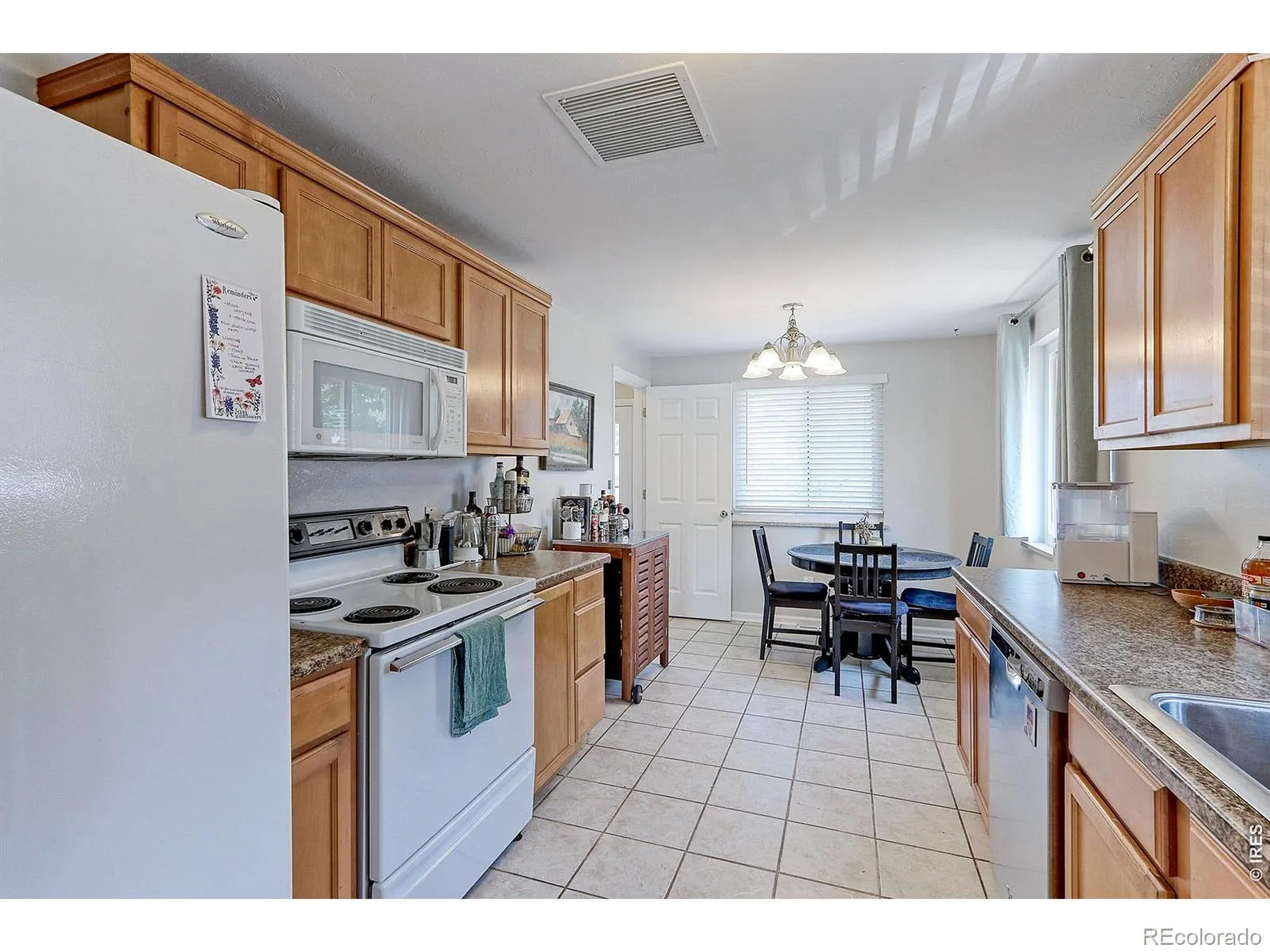 7136 Otis Street Arvada CO 80003 | MLS #5619755 10202026055436 1600 3