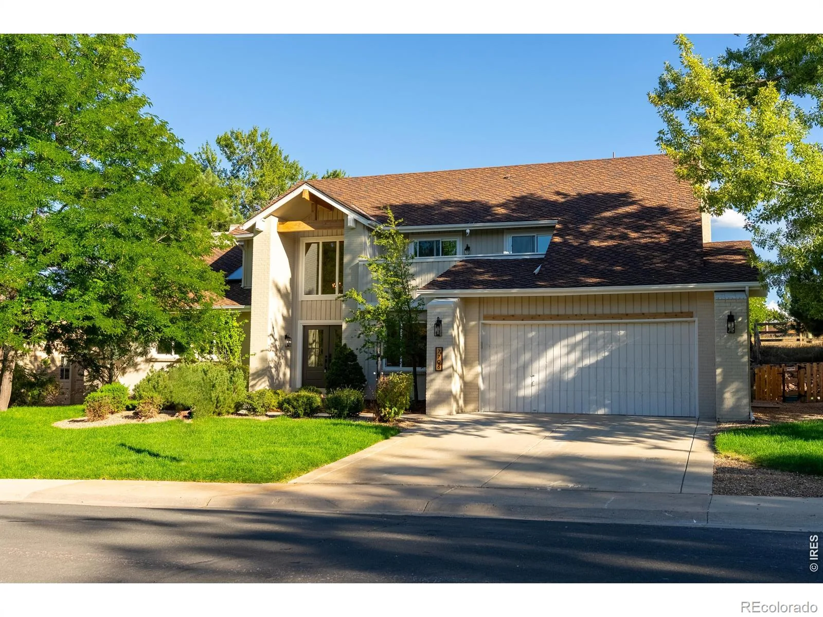 7706 S Madison Circle Centennial CO 80122 | MLS #IR1069057 10202026052858 1600 1