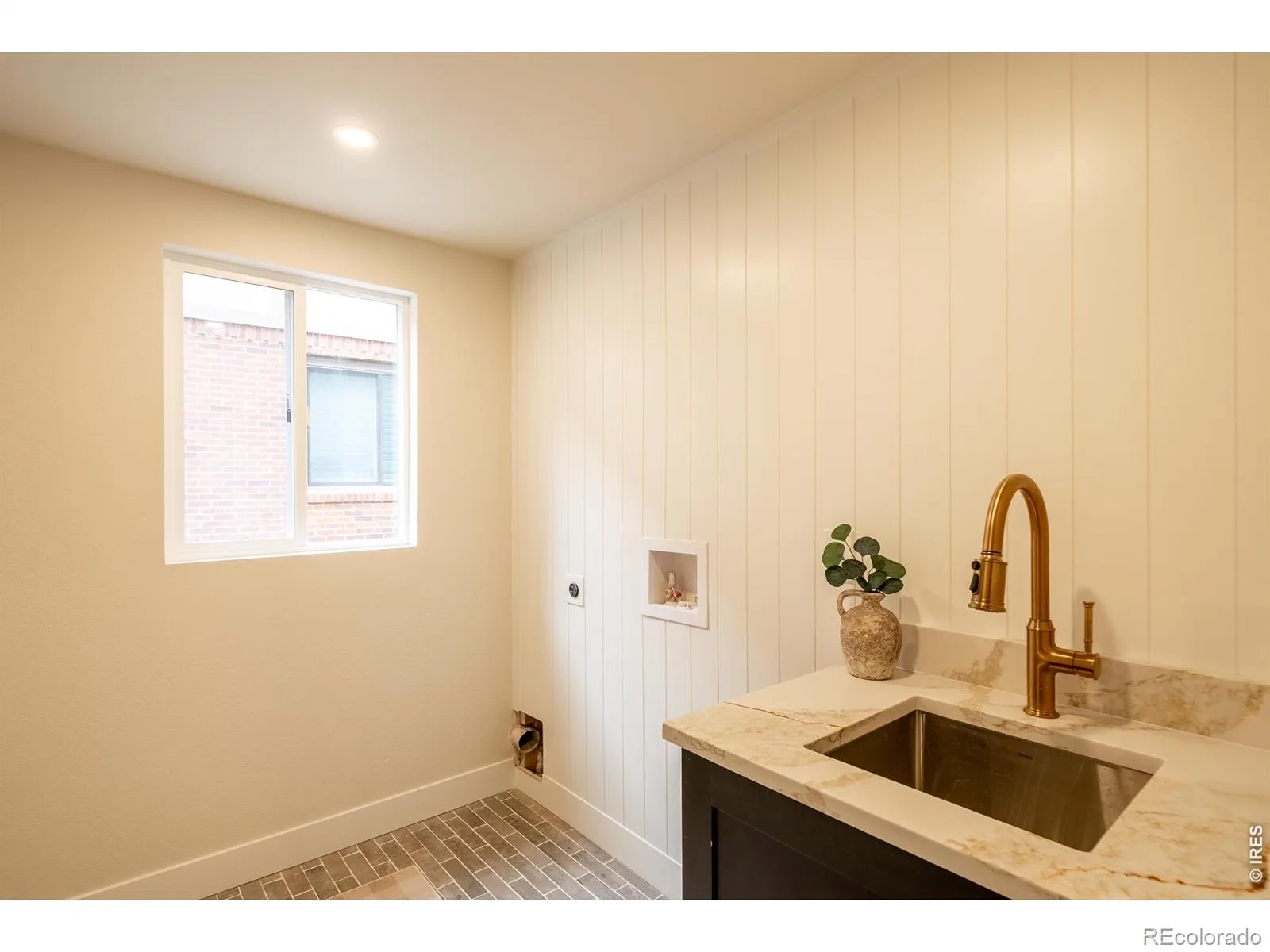 7706 S Madison Circle Centennial CO 80122 | MLS #IR1069057 10202026052858 1600 25