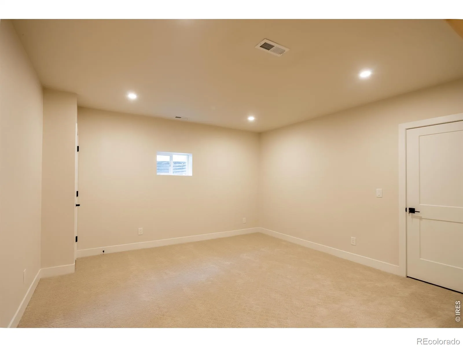 7706 S Madison Circle Centennial CO 80122 | MLS #IR1069057 10202026052858 1600 44