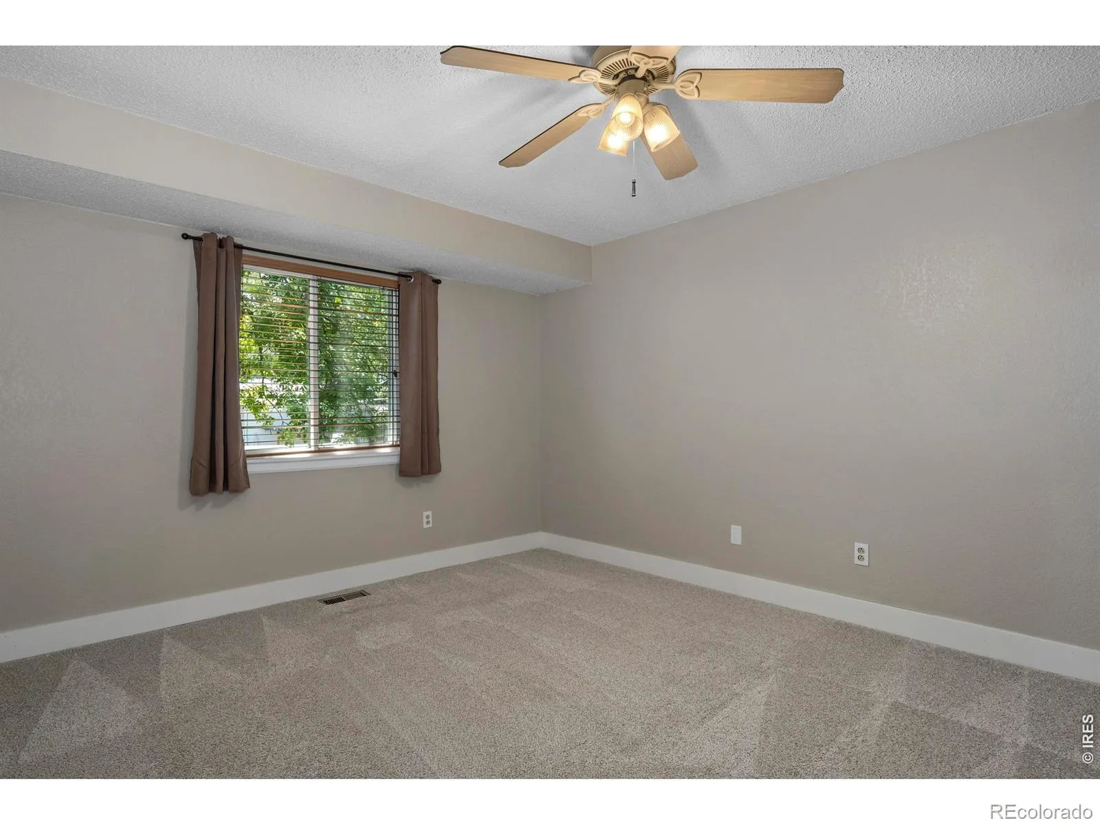 4986 W 61st Place Arvada CO 80003 | MLS #IR1069436 10202026095205 1600 8