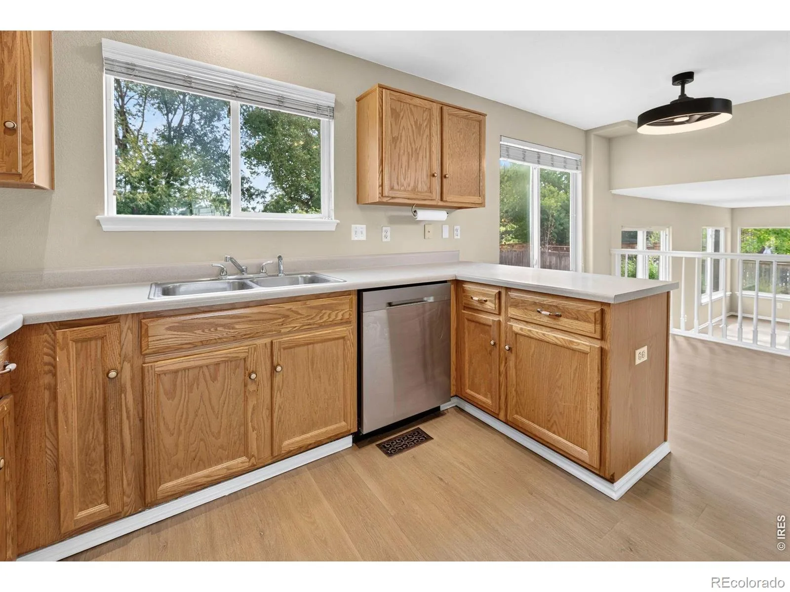 2357 E 116th Place Thornton CO 80233 | MLS #IR1069554 10202026095625 1600 11