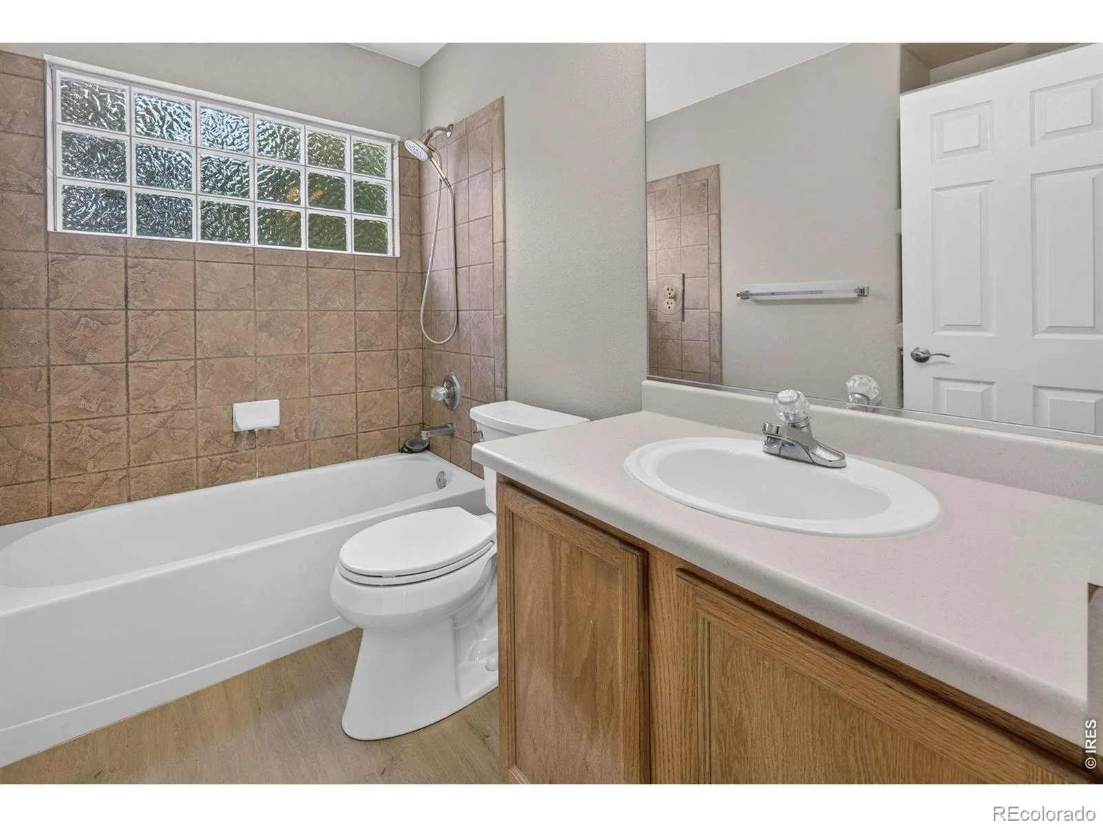 2357 E 116th Place Thornton CO 80233 | MLS #IR1069554 10202026095625 1600 34