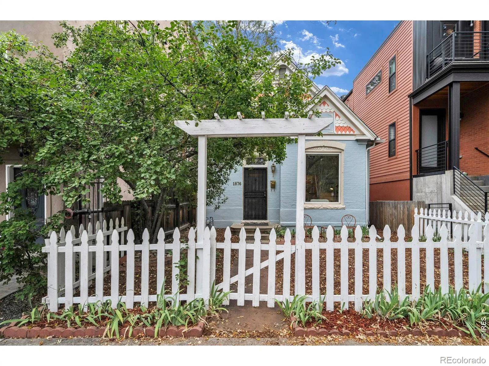 1876 Race Street Denver CO 80206 | MLS #IR1069665 10202026094608 1600 2