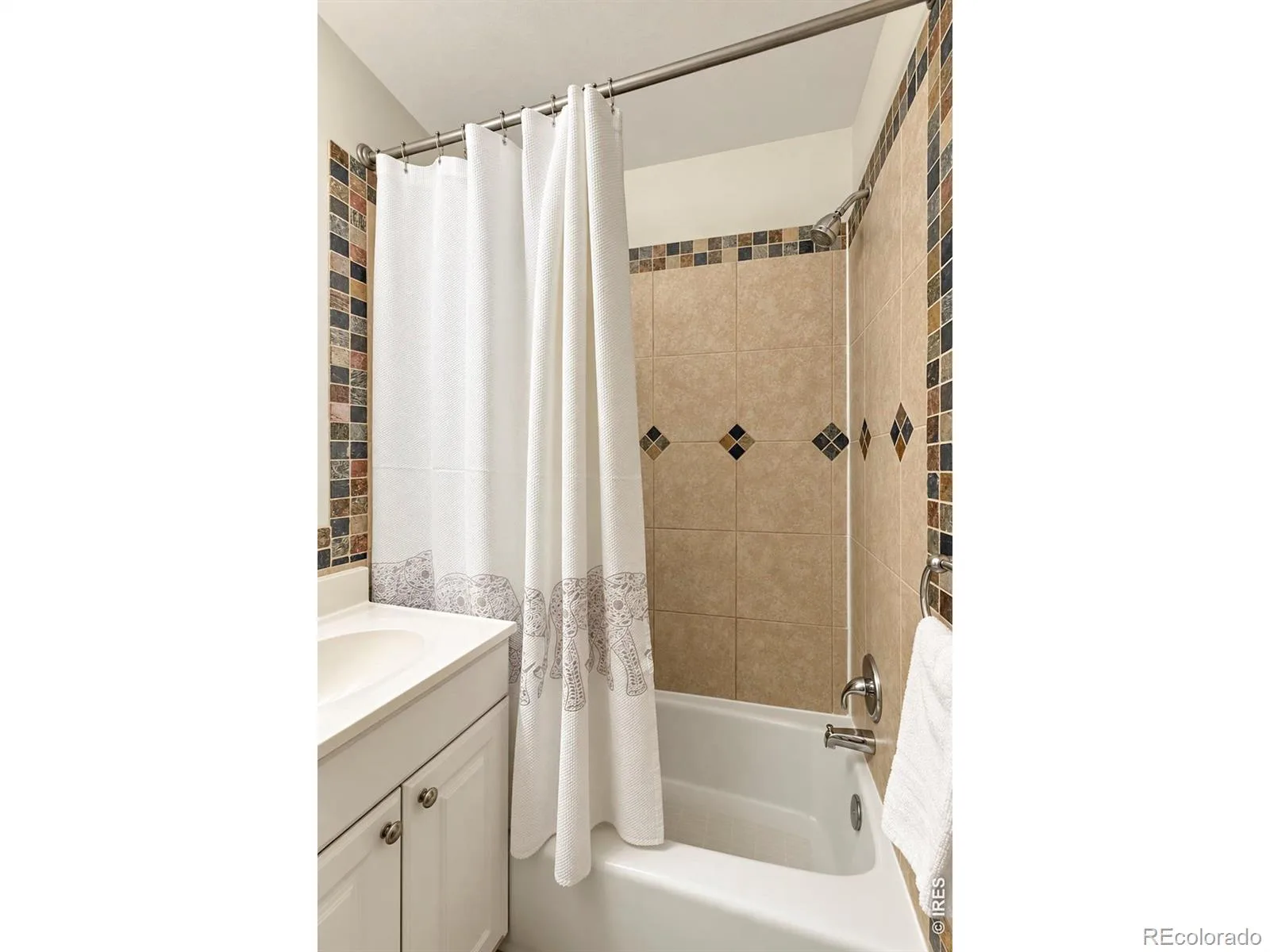 13600 Braun Drive Golden CO 80401 | MLS #IR1069937 10202026034523 1600 16