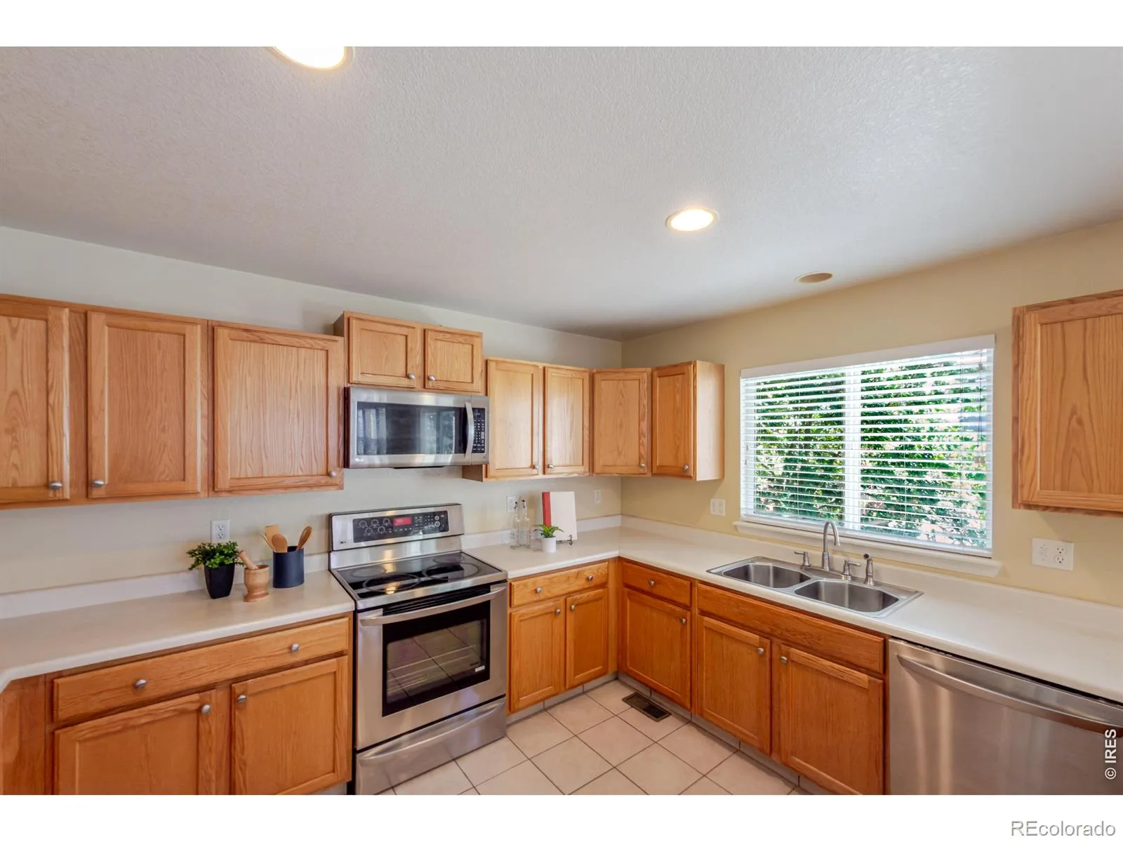 8477 Jason Court Denver CO 80260 | MLS #IR1069987 10202026034933 1600 12