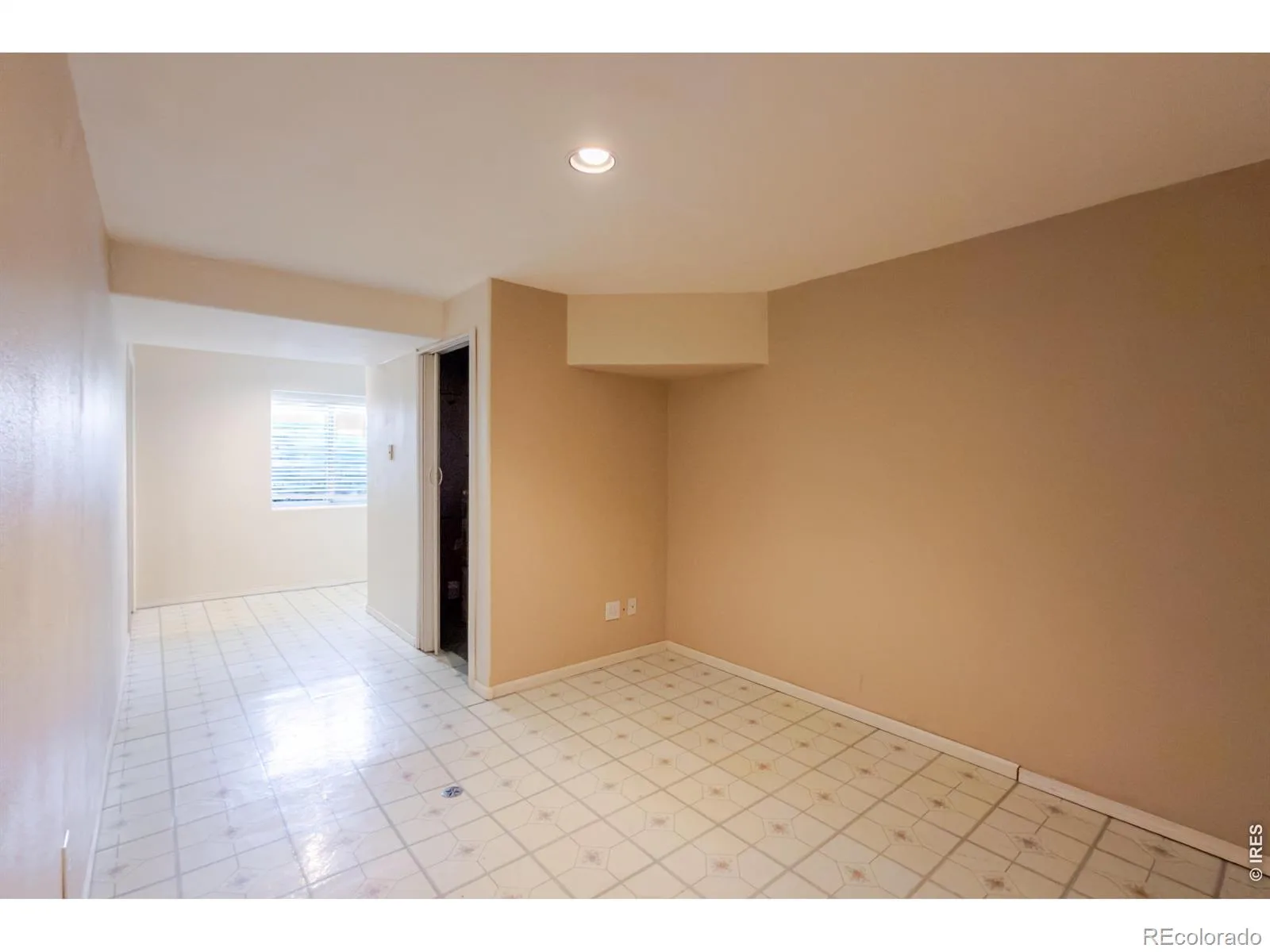 8477 Jason Court Denver CO 80260 | MLS #IR1069987 10202026034933 1600 31