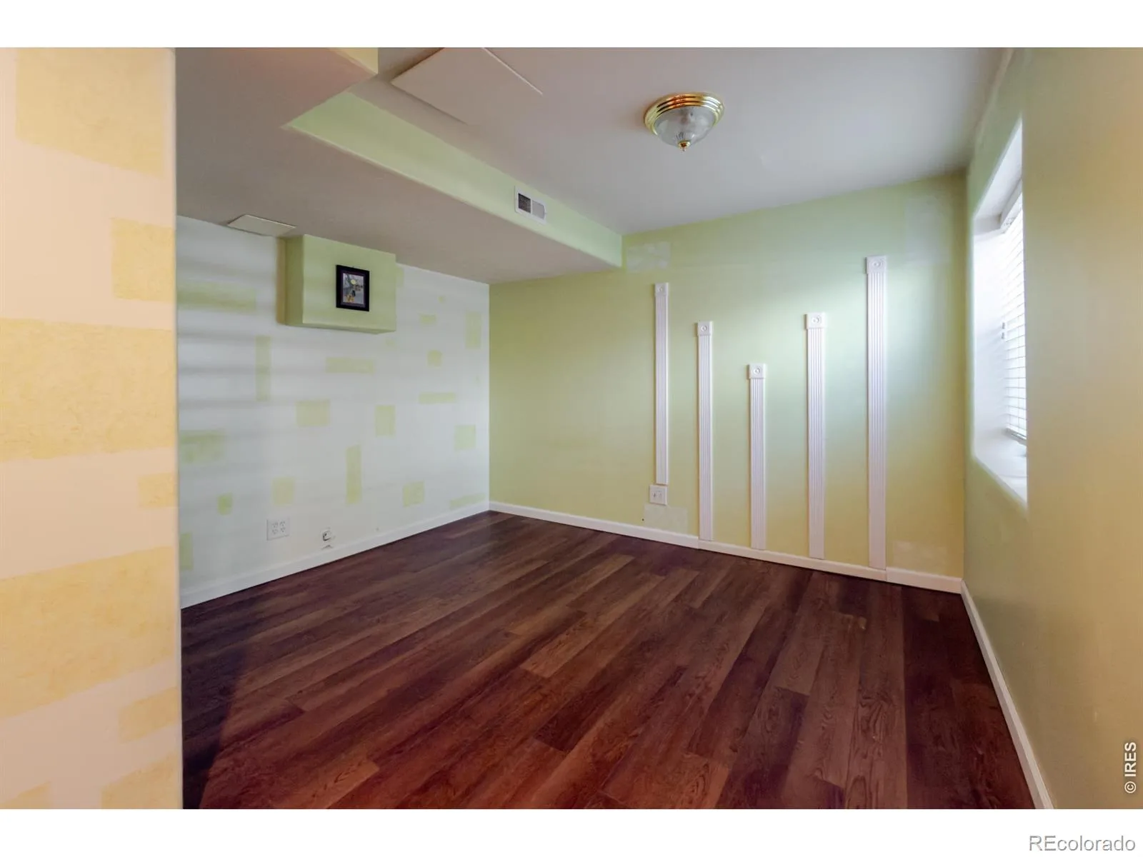 8477 Jason Court Denver CO 80260 | MLS #IR1069987 10202026034933 1600 33