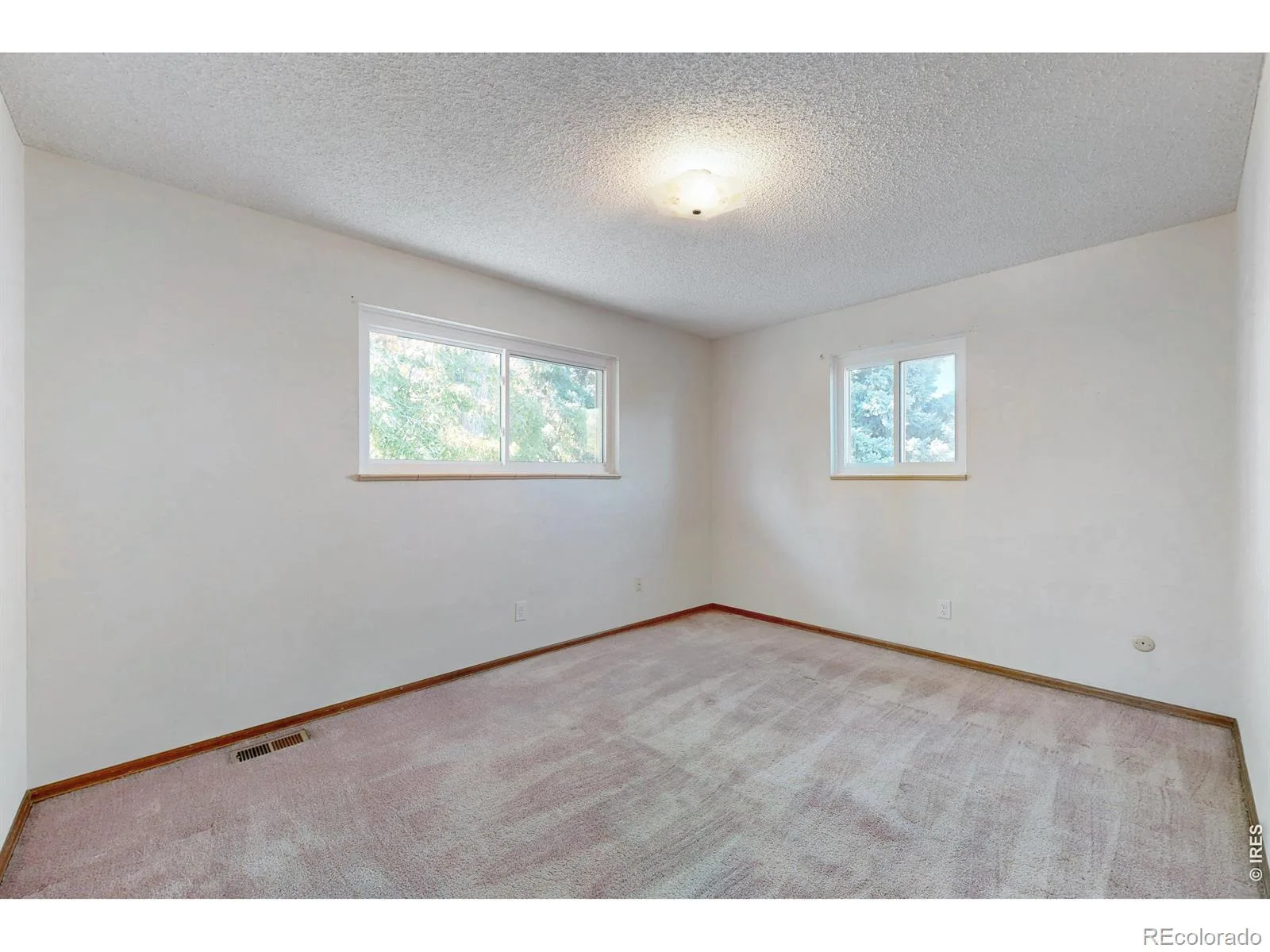 7143 S Platte Canyon Drive Littleton CO 80128 | MLS #IR1070089 10202026113843 1600 30