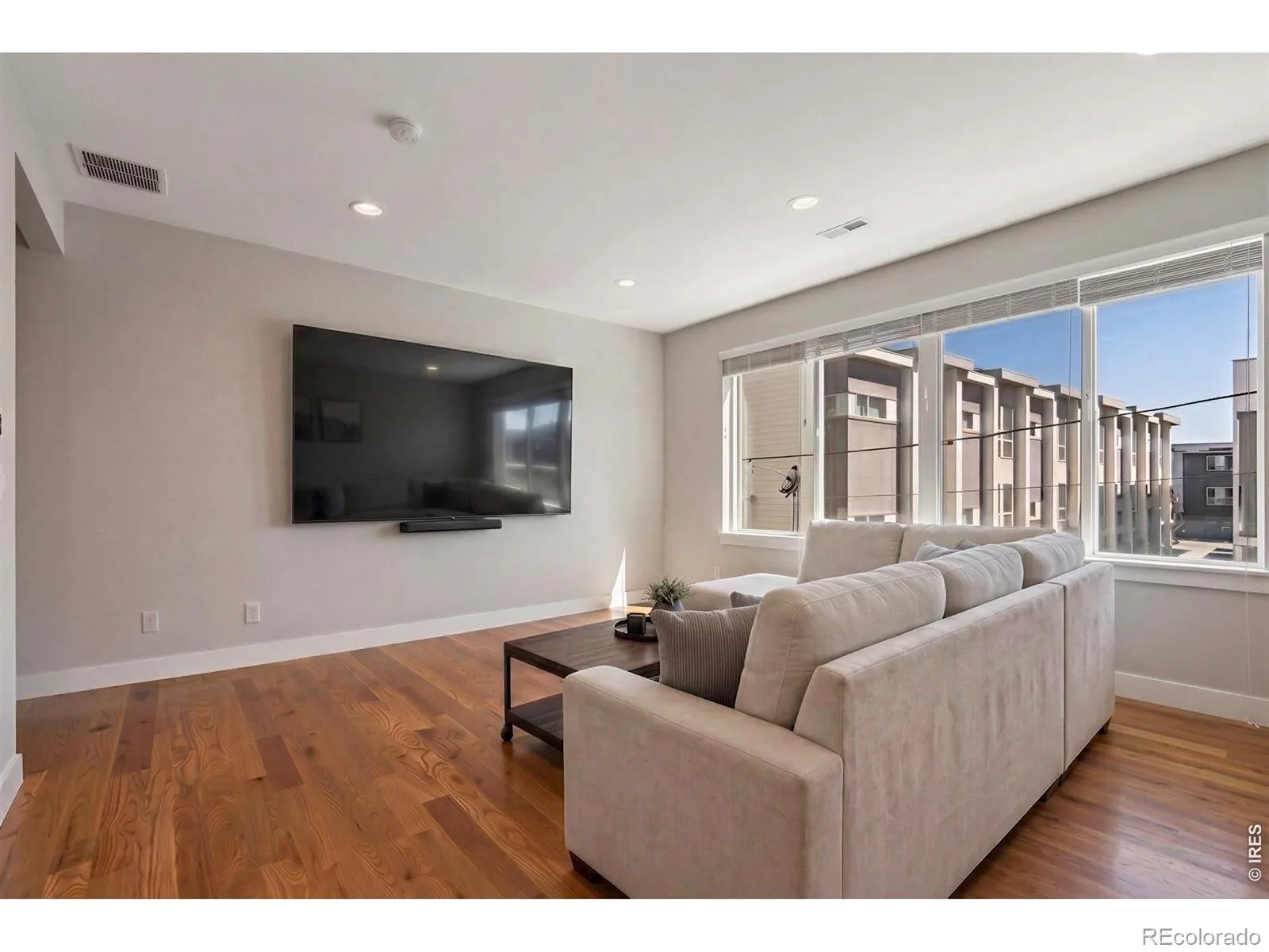 3245 W 17th Avenue #2 Denver CO 80204 | MLS #IR1070153 10212026075447 1600 3