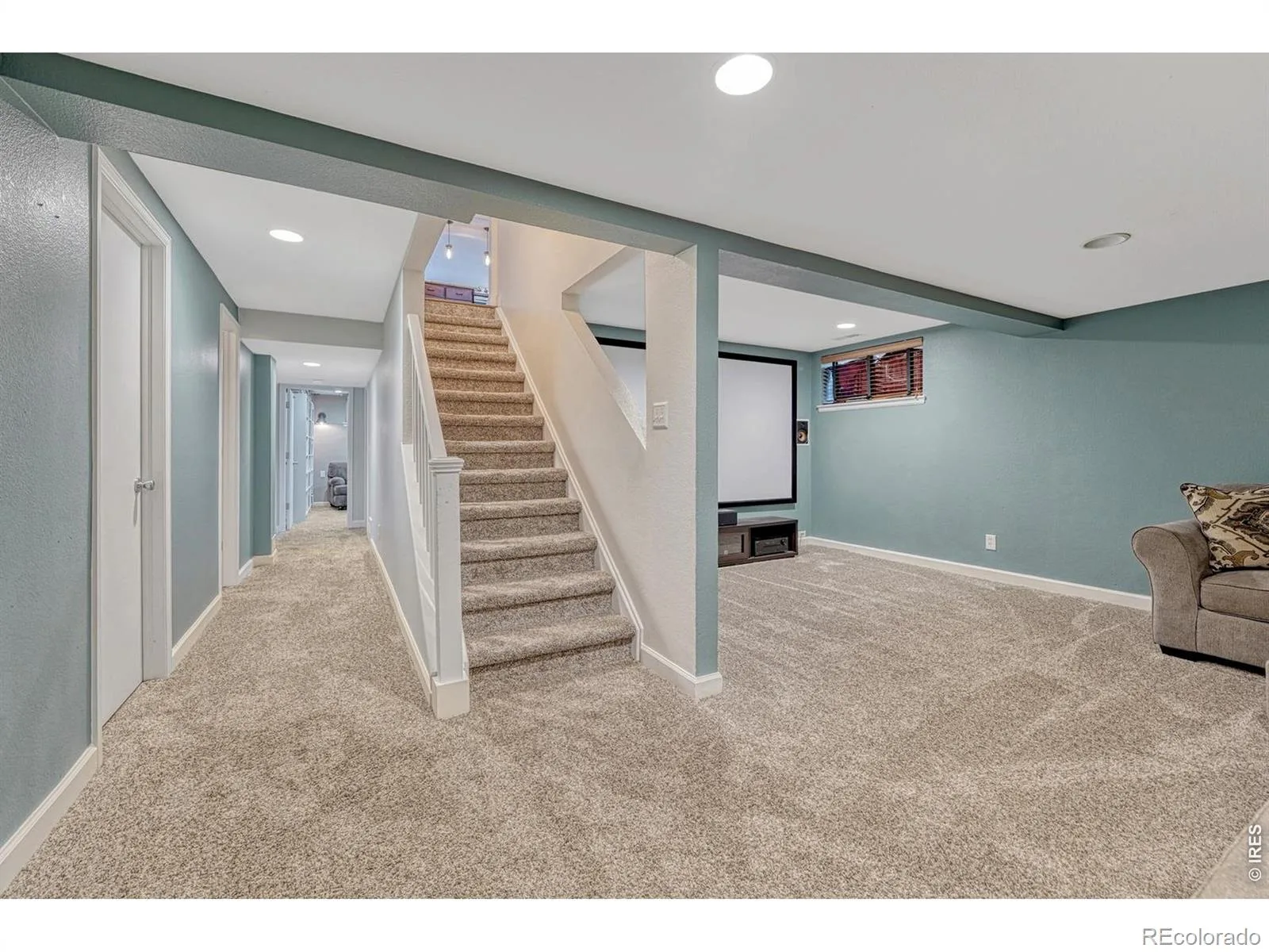 7325 W Clifton Avenue Littleton CO 80128 | MLS #IR1070189 10202026040541 1600 25