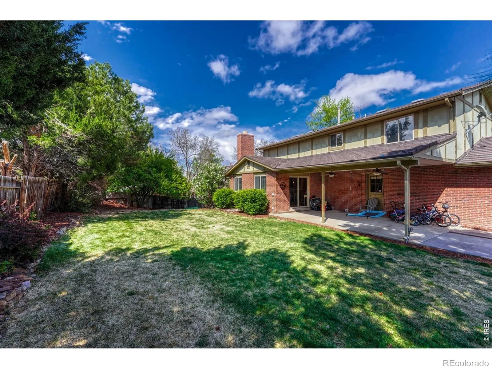 7325 W Clifton Avenue Littleton CO 80128 | MLS #IR1070189 10202026040541 1600 37