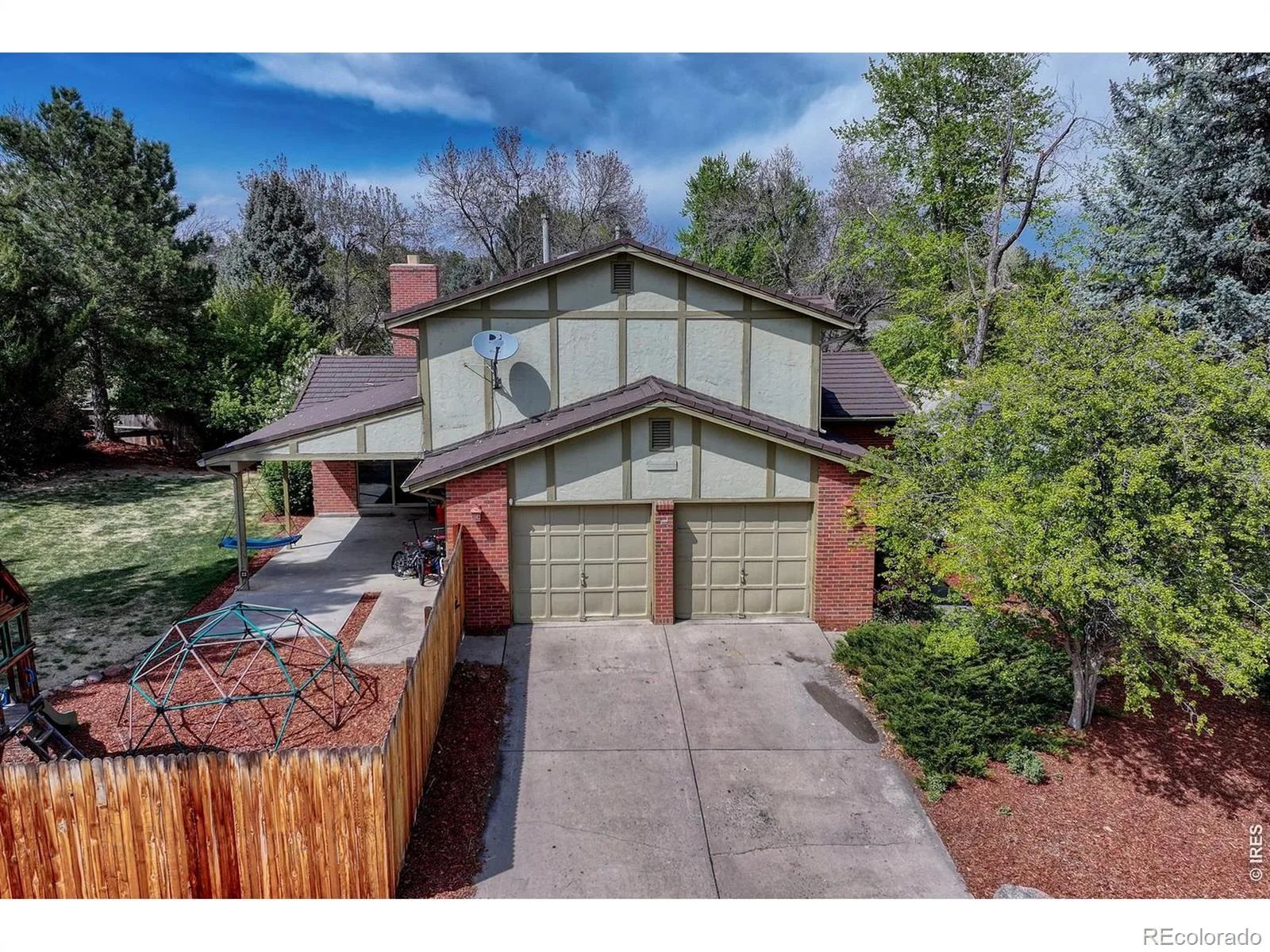 7325 W Clifton Avenue Littleton CO 80128 | MLS #IR1070189 10202026040541 1600 40