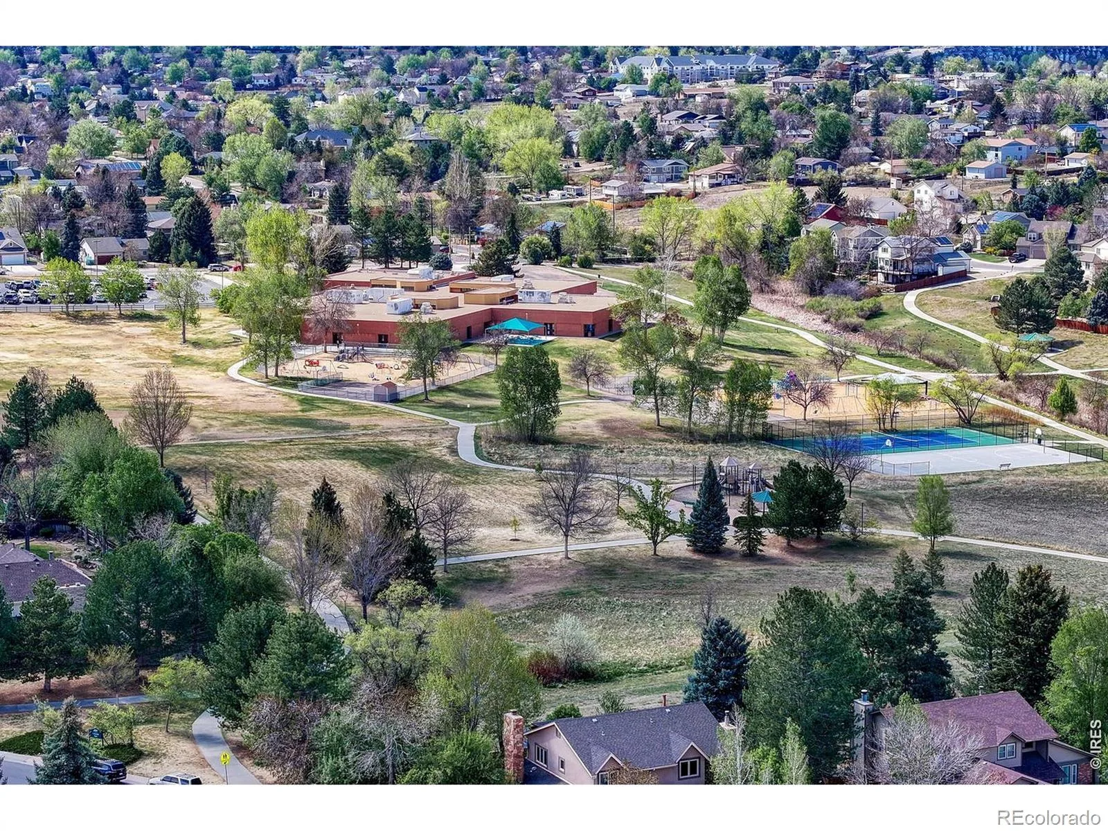 7325 W Clifton Avenue Littleton CO 80128 | MLS #IR1070189 10202026040541 1600 48