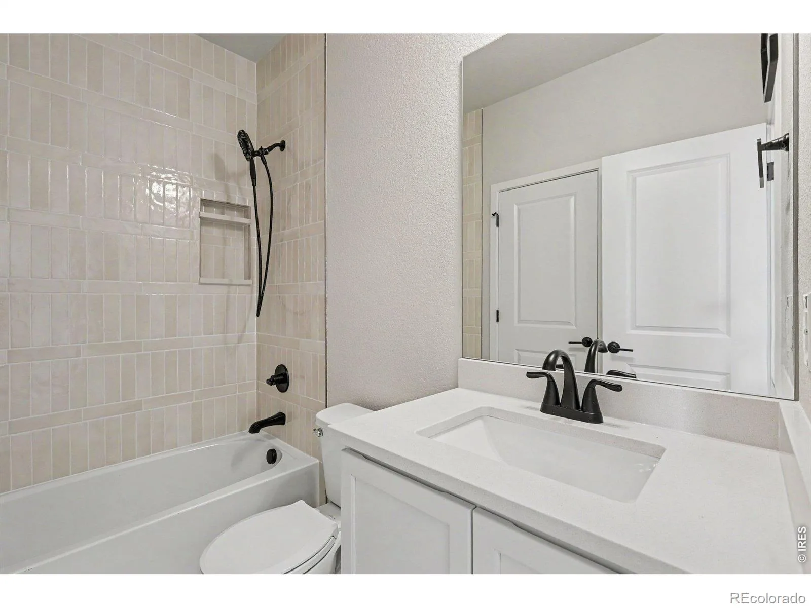 7286 Xenophon Court Arvada CO 80005 | MLS #4442552 10202026041235 1600 17