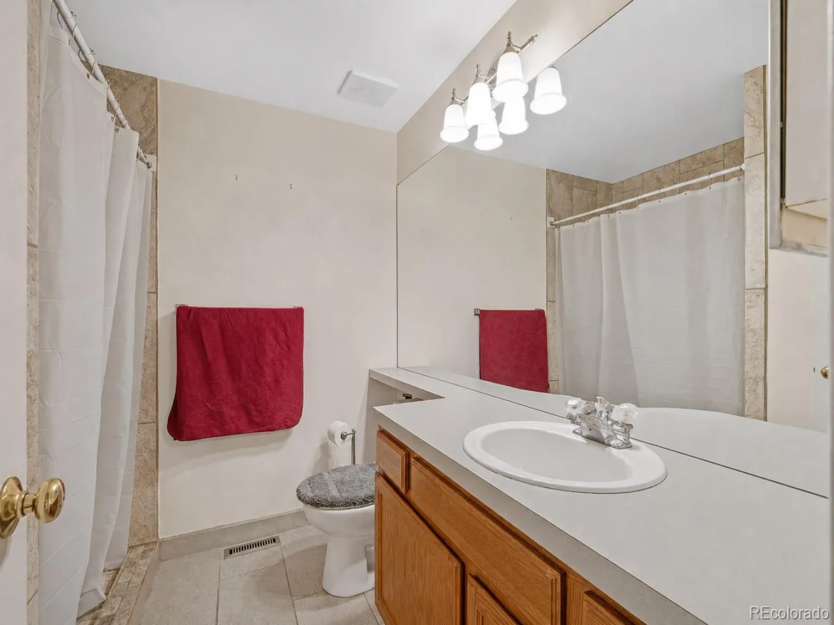 903 S Fairplay Street Aurora CO 80012 MLS #REC1502722 07152026171605 1200 25