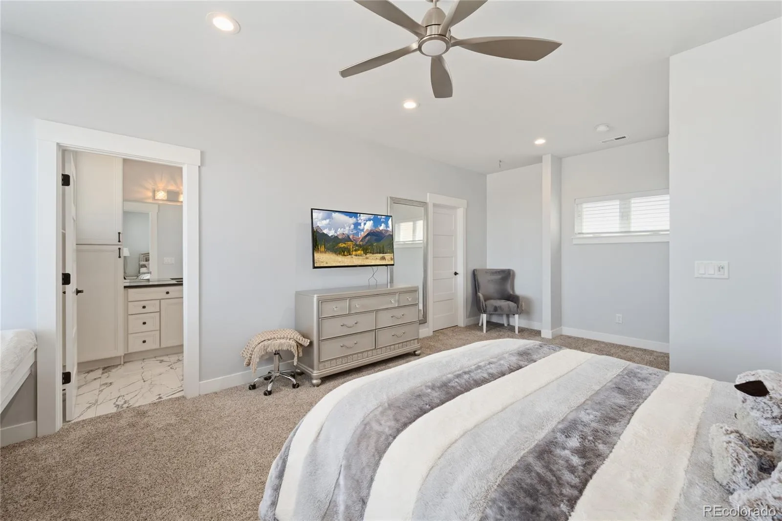 10474 Panorama Circle Longmont CO 80504 | MLS #REC1506445 07282026185405 1600 24