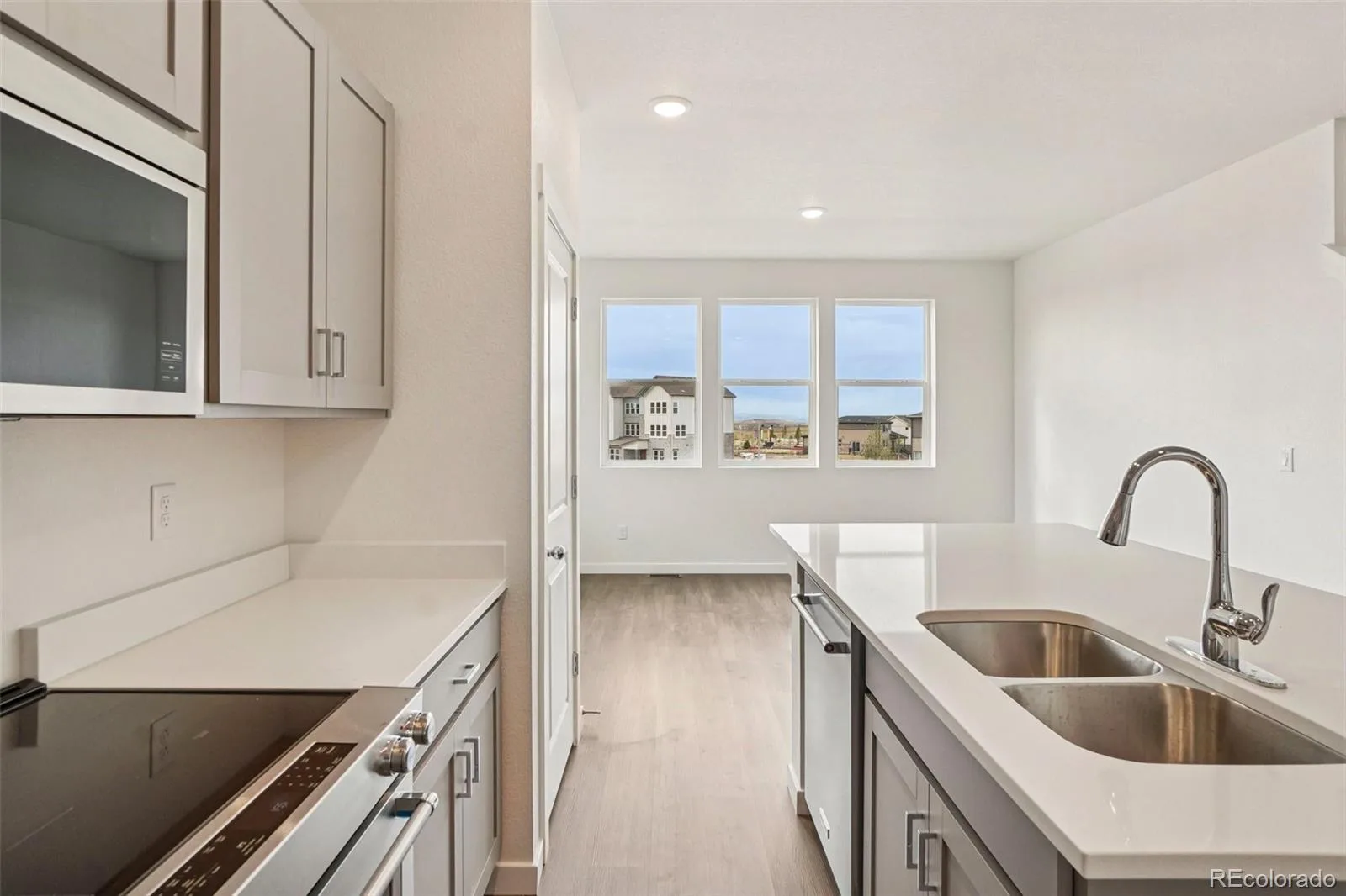 24141 E 54th Place Aurora CO 80019 | MLS #REC1507598 07302026225046 1600 11