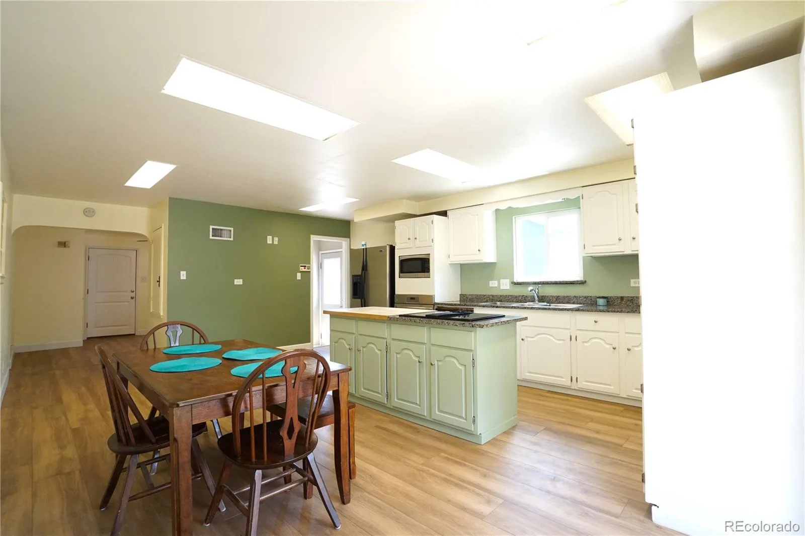 4651 S Washington Street Englewood CO 80113 MLS #REC1508638 06022026112240 1600 4