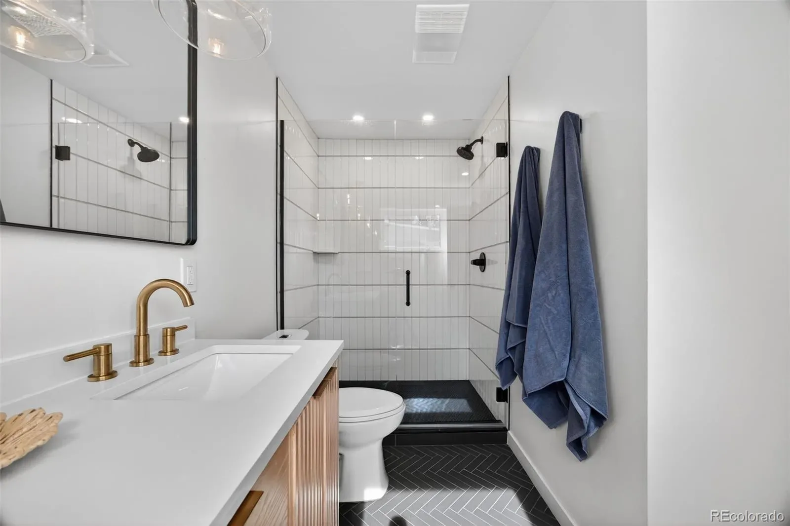 03192026164245 1600 22